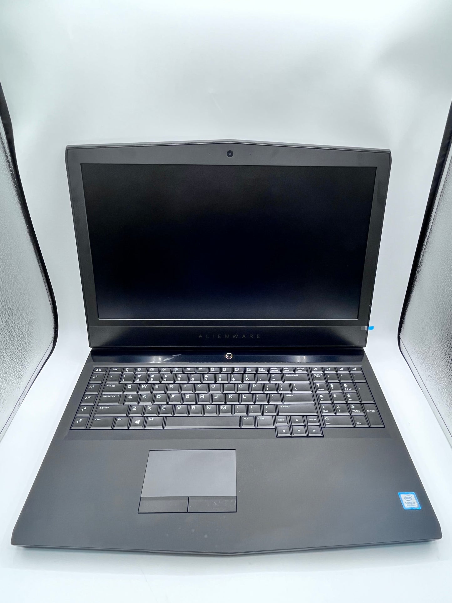 Alienware 17 R5 17" Laptop i7-8750H @ 2.2GHz 16GB 1TB 256GB SSD GTX 1070