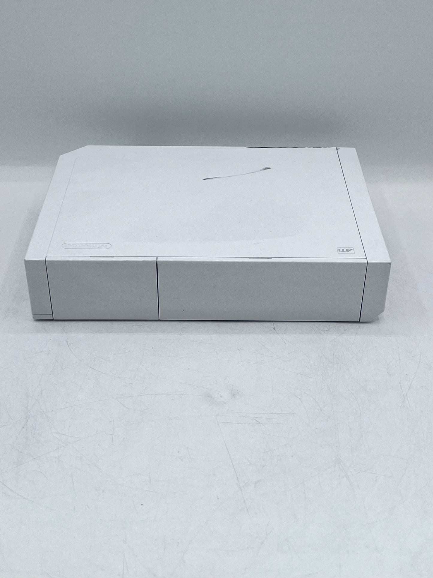 Nintendo Wii Game System (RVL-001) - 512 MB - White