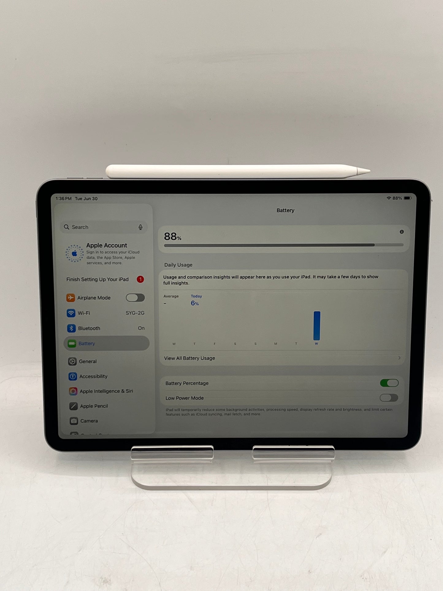 Apple iPad Pro 11 4th Gen A2759 MNXD3LL/A 128GB Wi-Fi Only w/ Apple Pencil 2nd gen