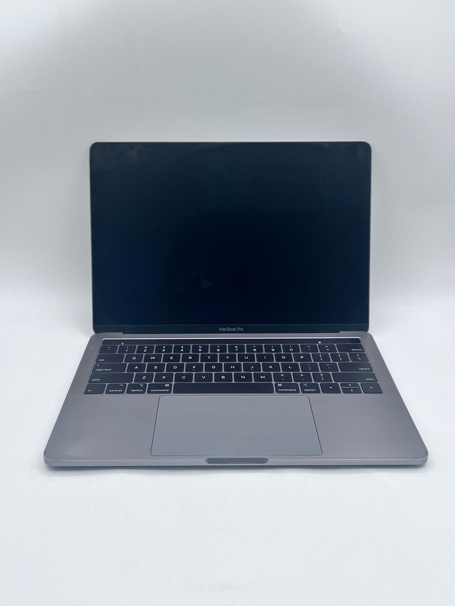 Apple MacBook Pro 13" A1989 2018 Core i5 8GB 256GB - Silver
