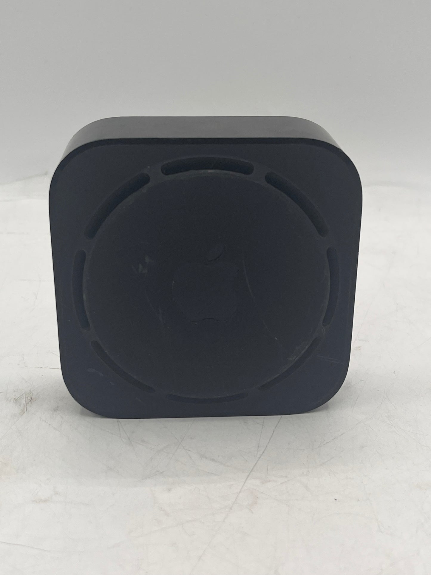 Apple TV 4K A2169 32GB (2nd Gen) Media Streamer