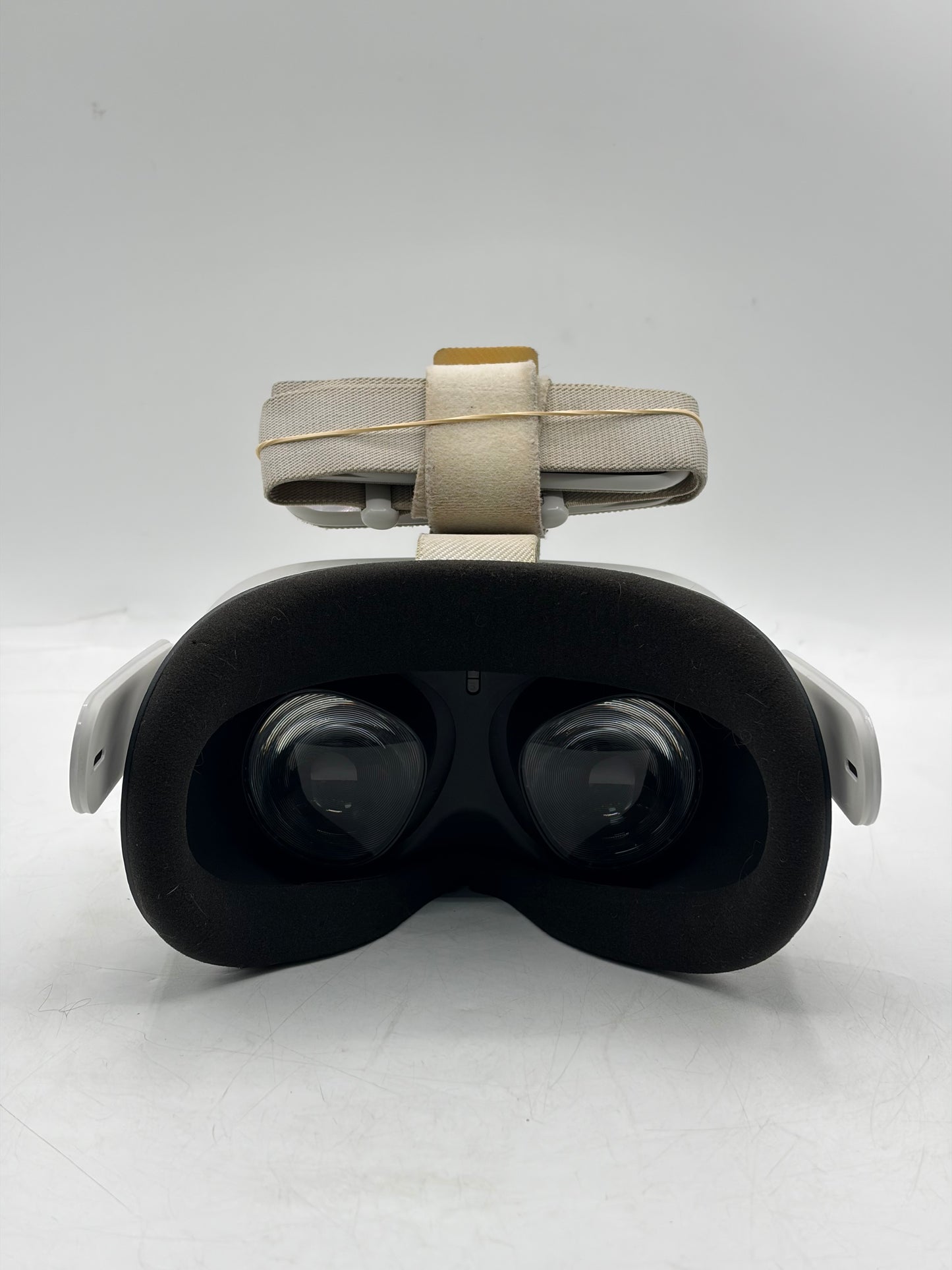 Meta Oculus Quest 2 Standalone All-in-One VR Headset 256GB KW49CM - White