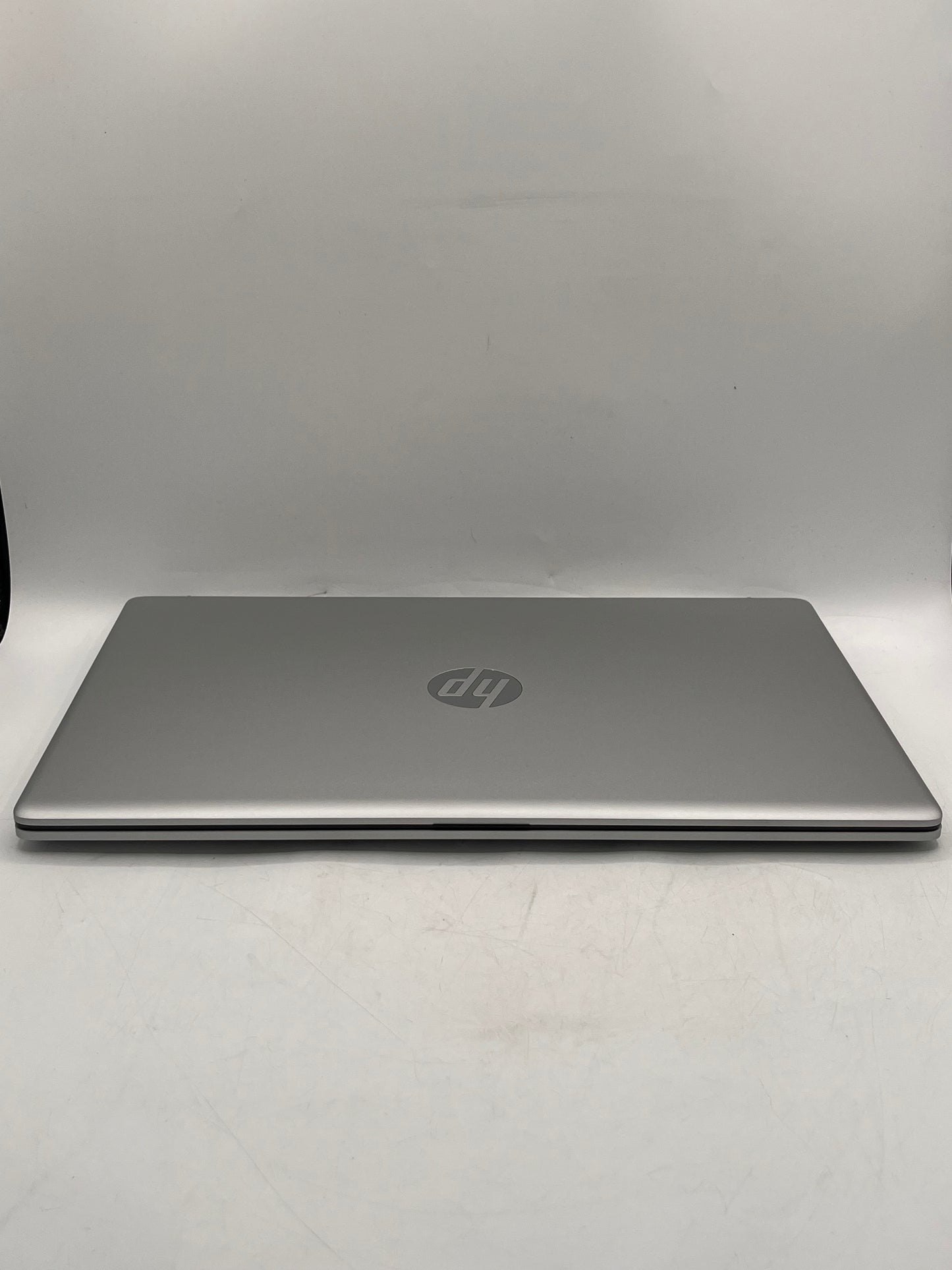 HP 17-3123NR 17" FHD Touch Core i5 16GB 512GB Silver