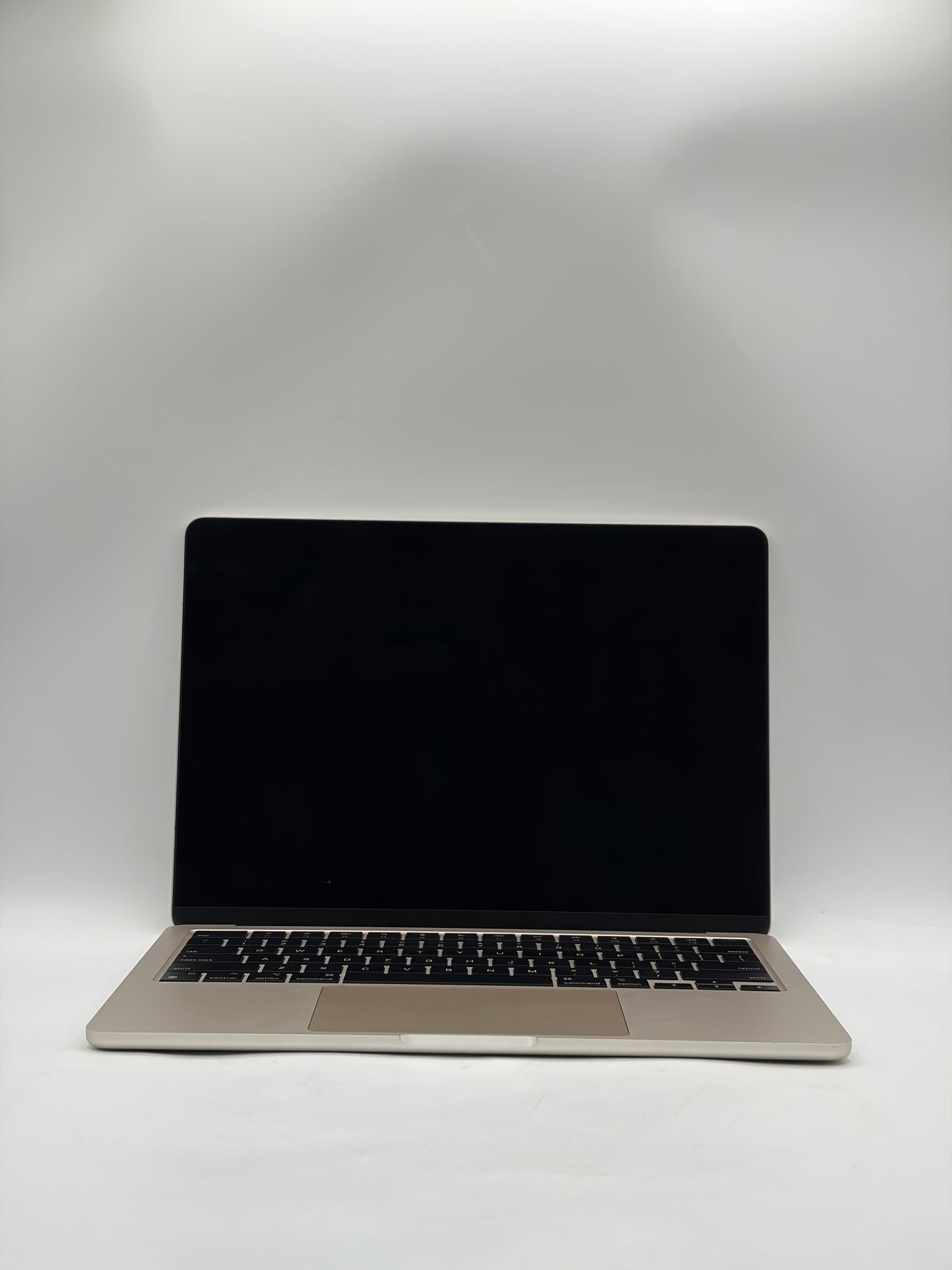 2022 Apple MacBook Air 13" M2 8GB RAM 256GB SSD A2681 MLY33LL/A Starlight