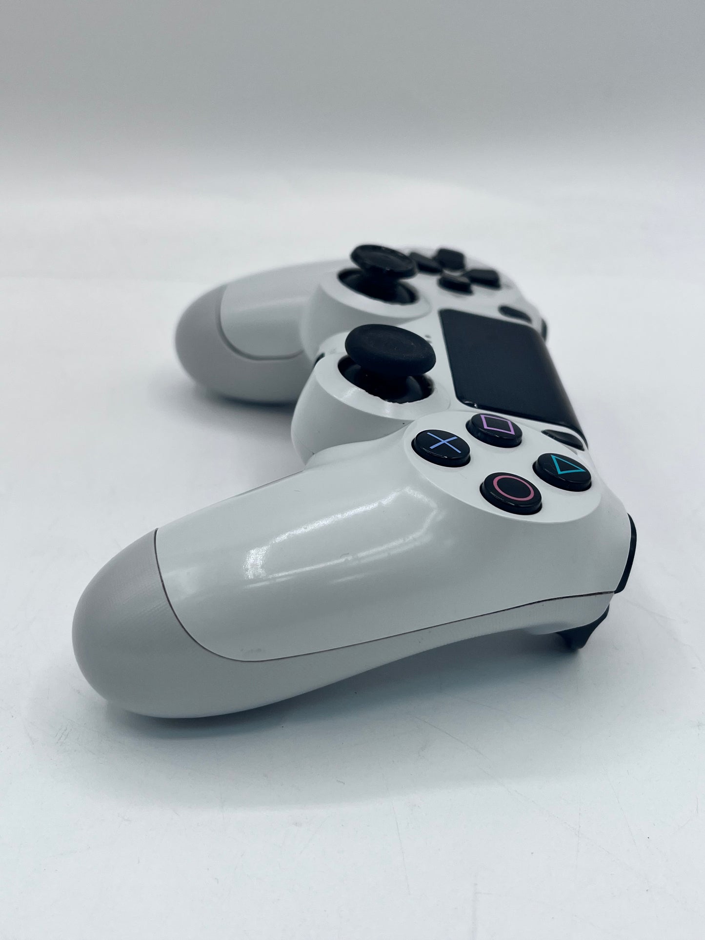 Sony PS4 Dynasty Special Edition CUH-1215A 500GB Console with DualShock 4 White