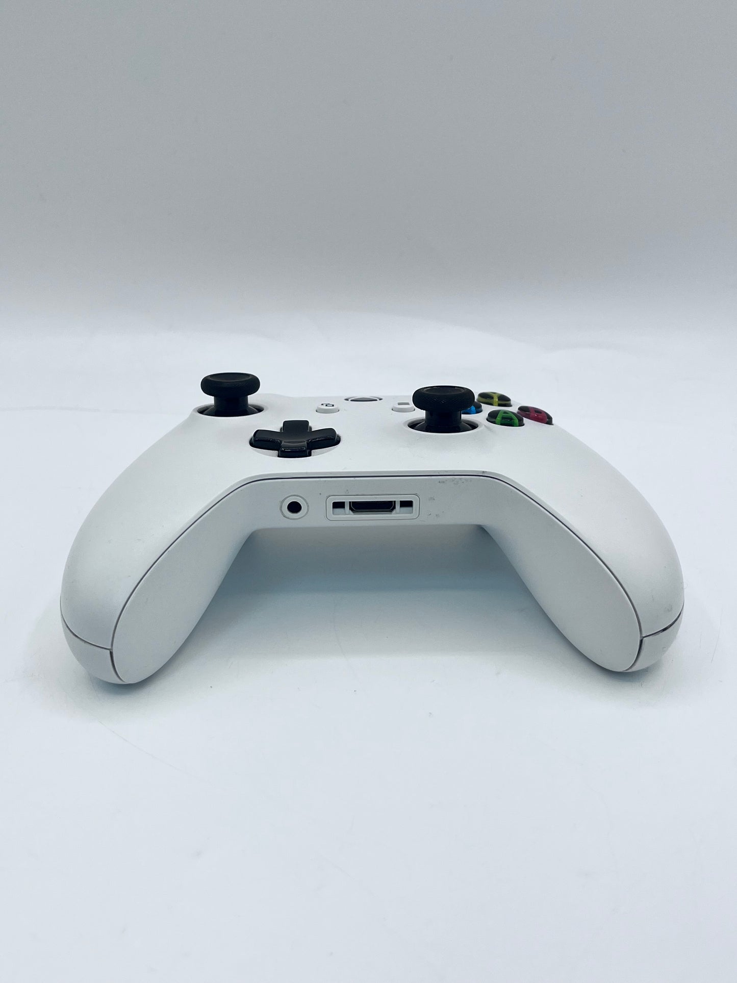 Microsoft Xbox One S 2016 1TB Bundle with 4 games - White