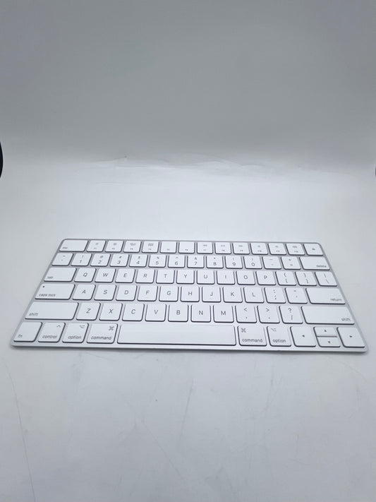 Apple Wireless Magic Keyboard 2 A1644 MLA22LL/A White