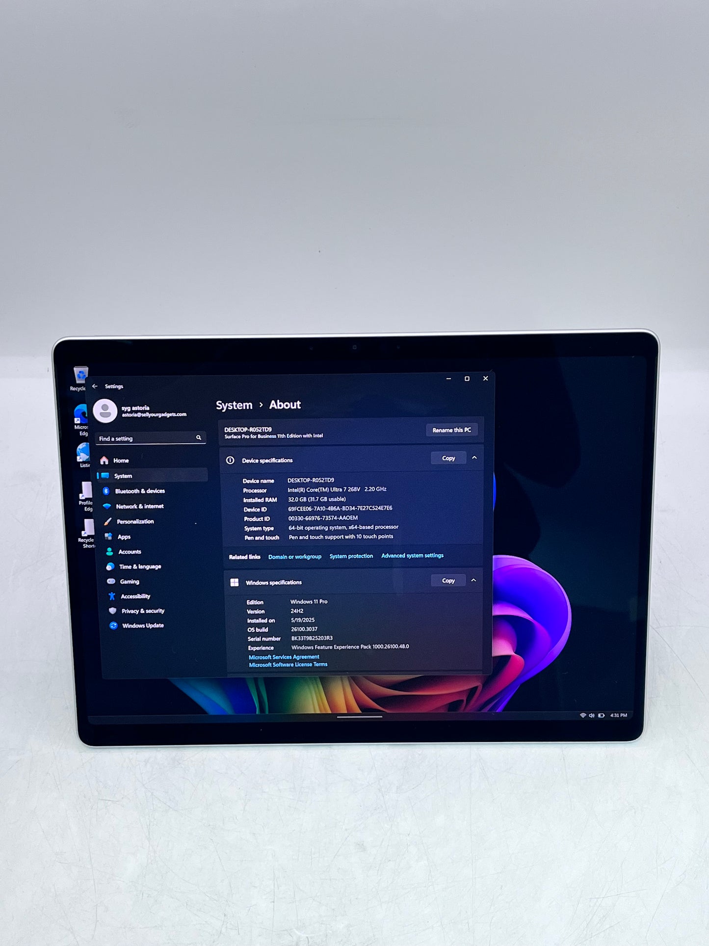 Microsoft Surface Pro 11 for Business 13" Silver Ultra 7 268V 32GB 1TB MINT Condition