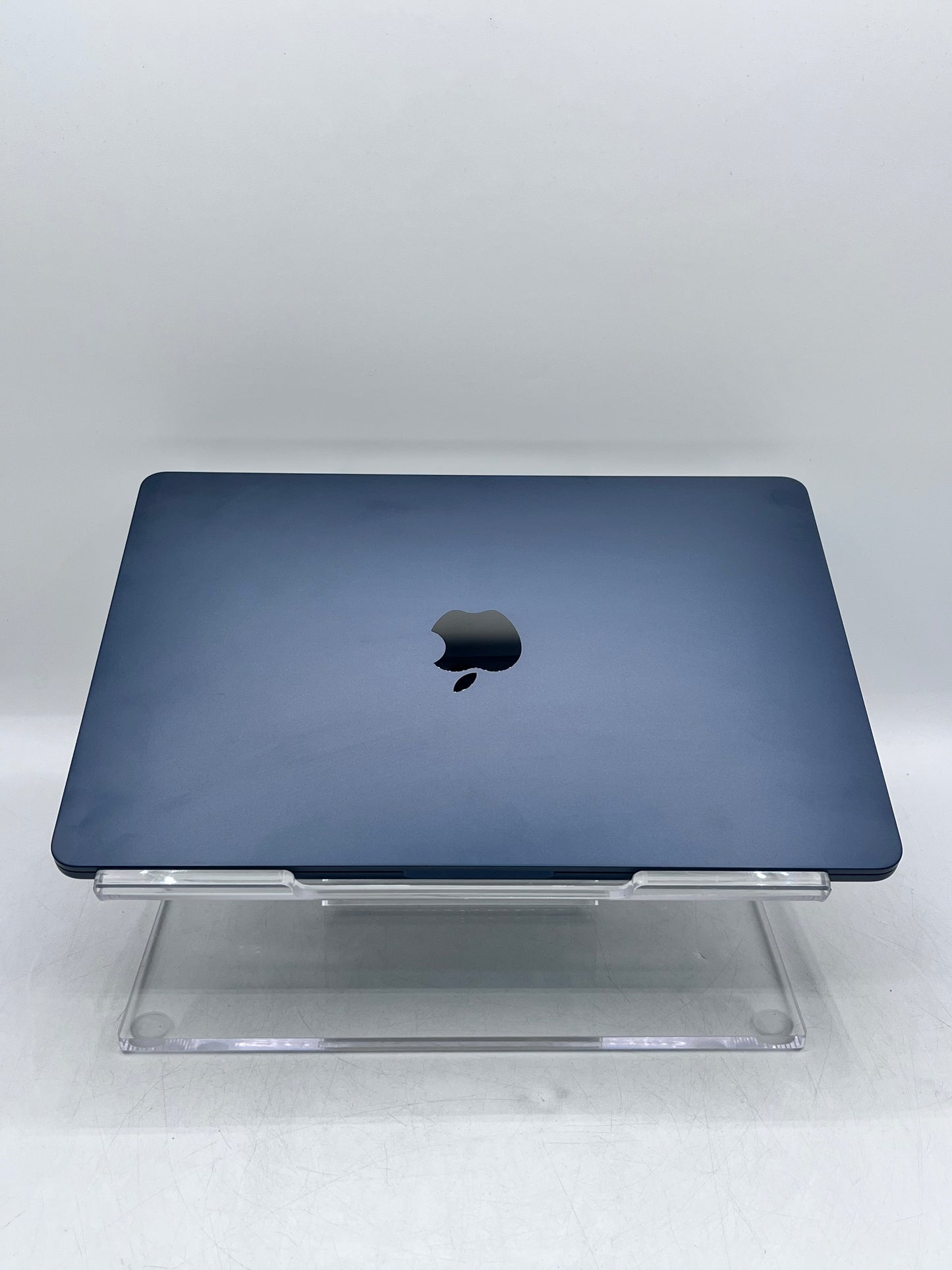 2022 Apple MacBook Air 13.6" M2 8 GB RAM 512 GB SSD Blue 10 Cycle Count