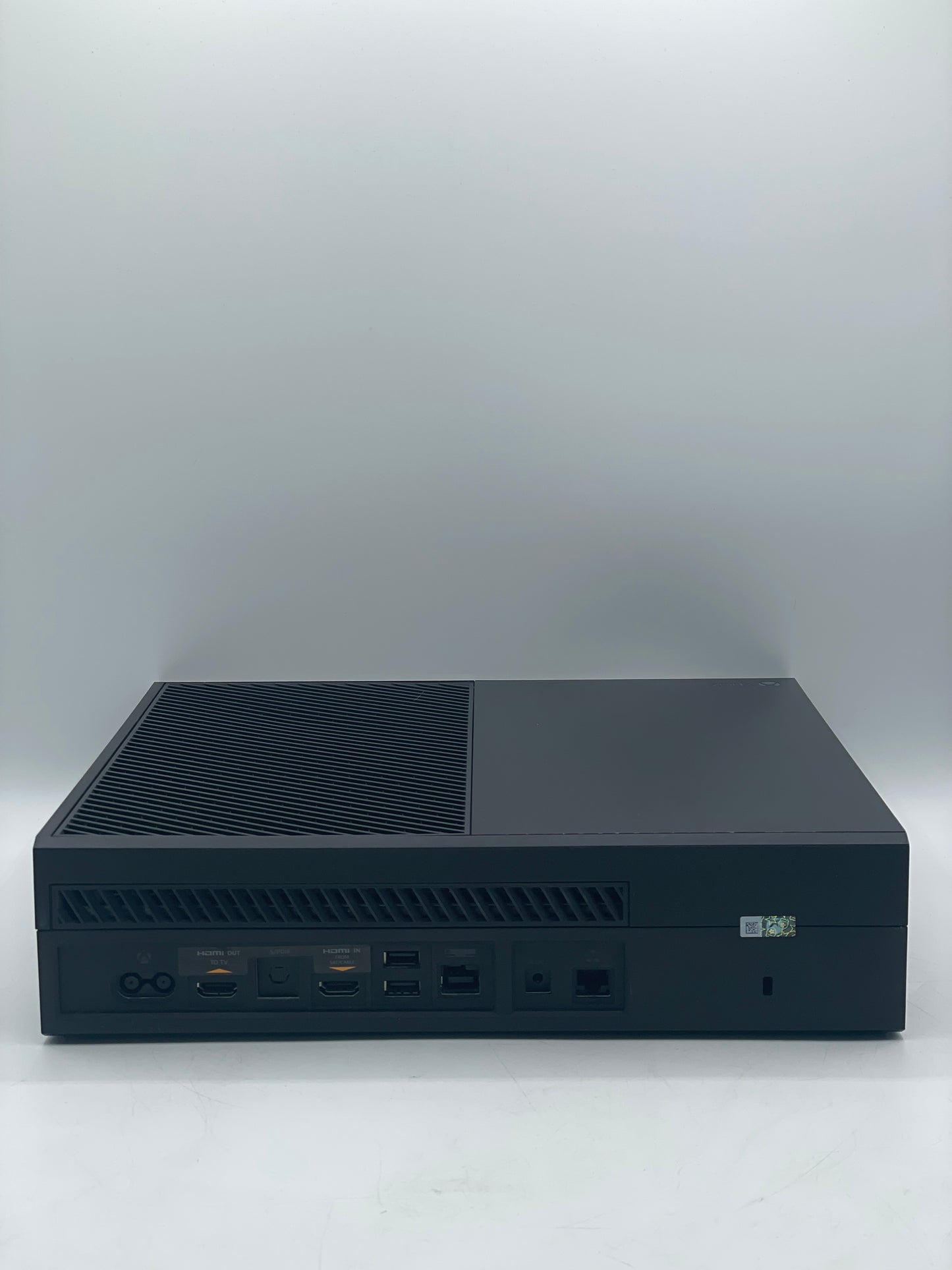 Microsoft Xbox One 2013 (Model 1540) - 500GB - Used - Fully Functional