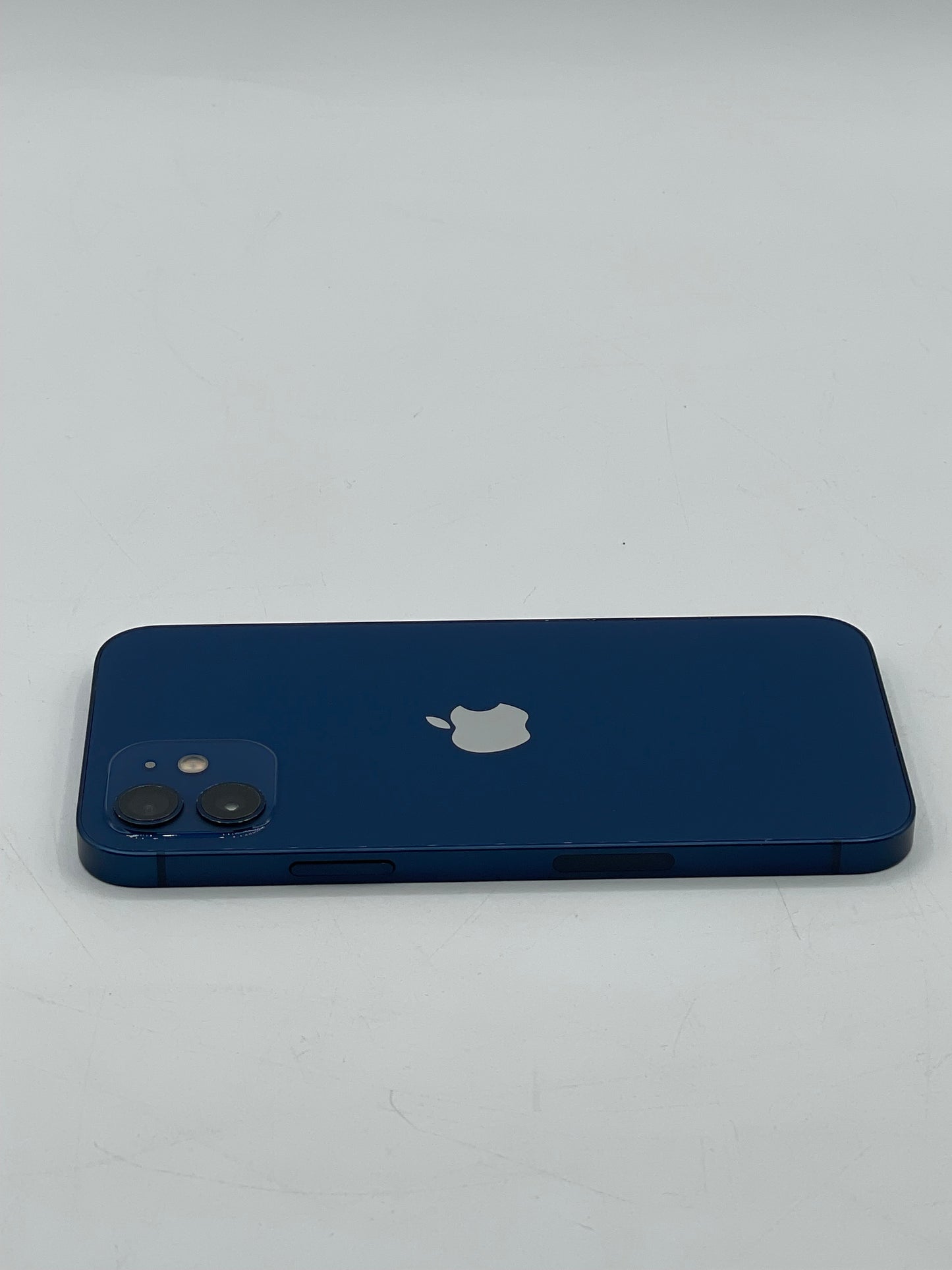 Unlocked Apple iPhone 12 6.1" 64GB Blue A2172 MGH93LL/A Battery 80%