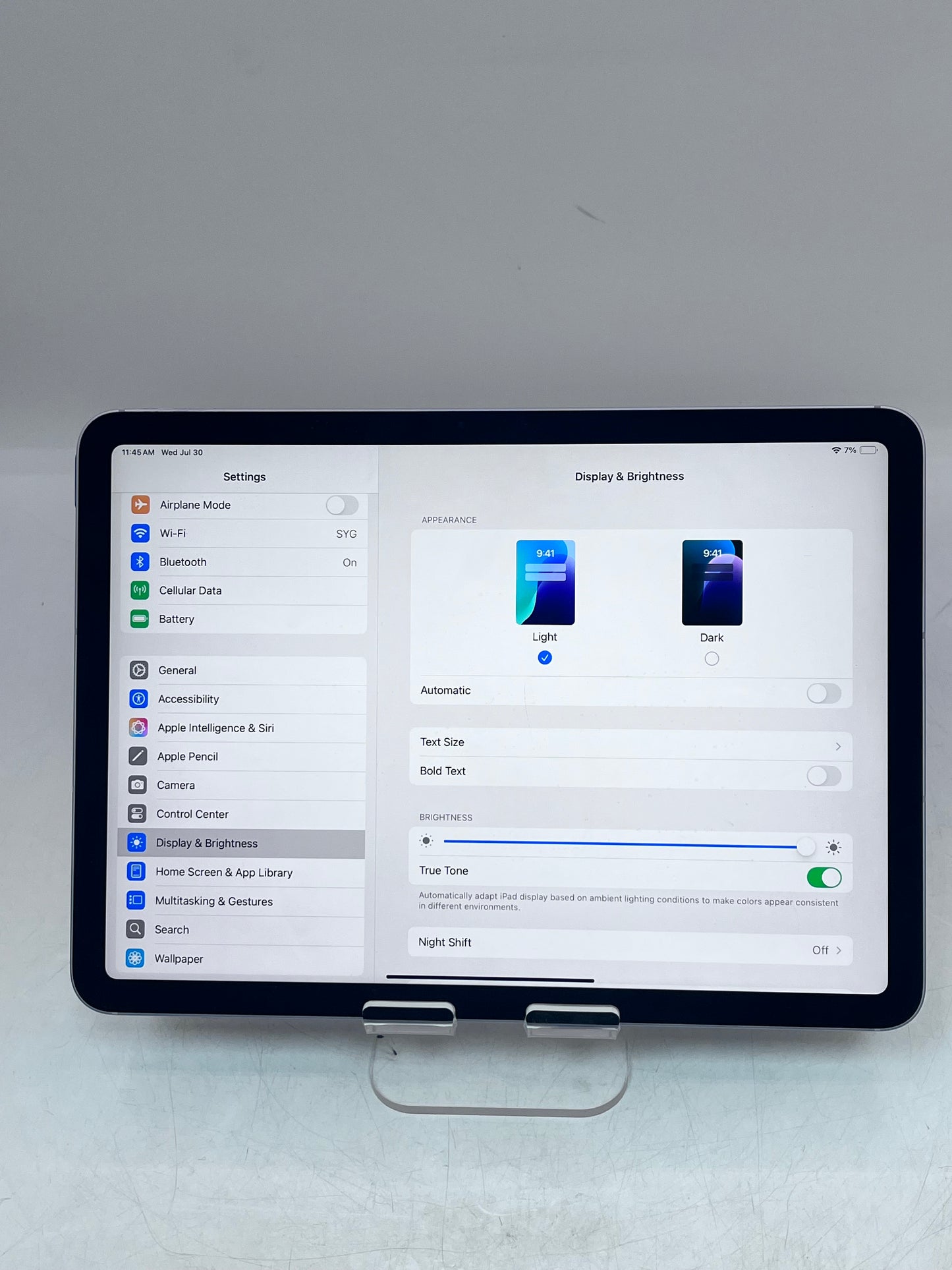 Unlocked Apple iPad Air M3 128GB A3267 MCJ44LL/A - Purple