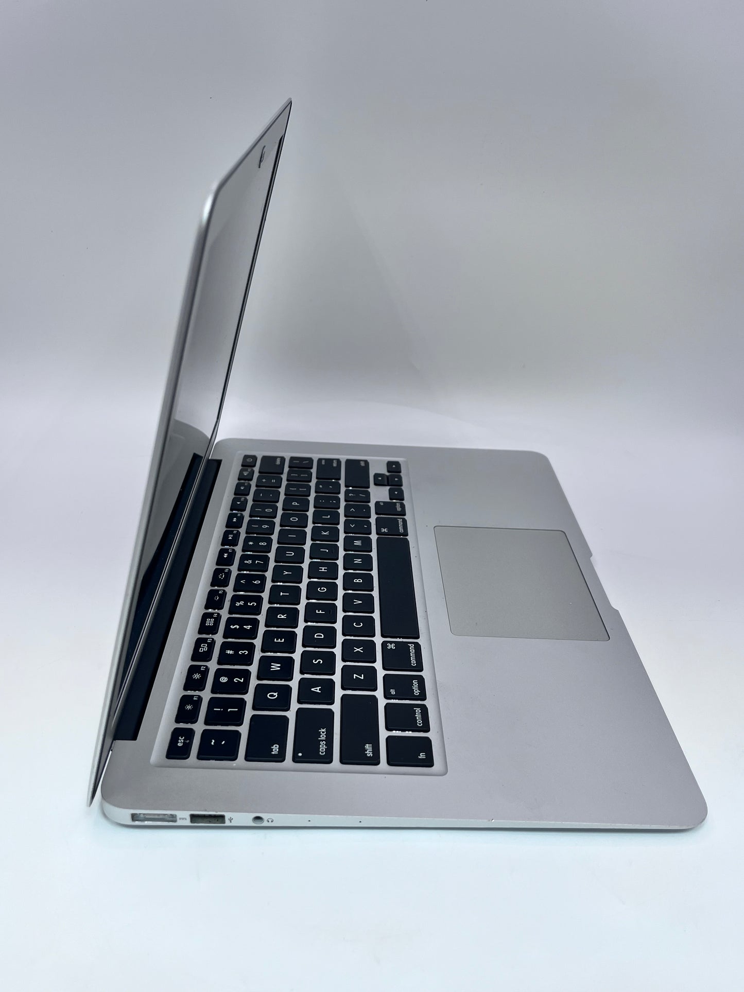 Apple Macbook Air 13" A1466 2017 Core i5 256GB Laptop Silver READ