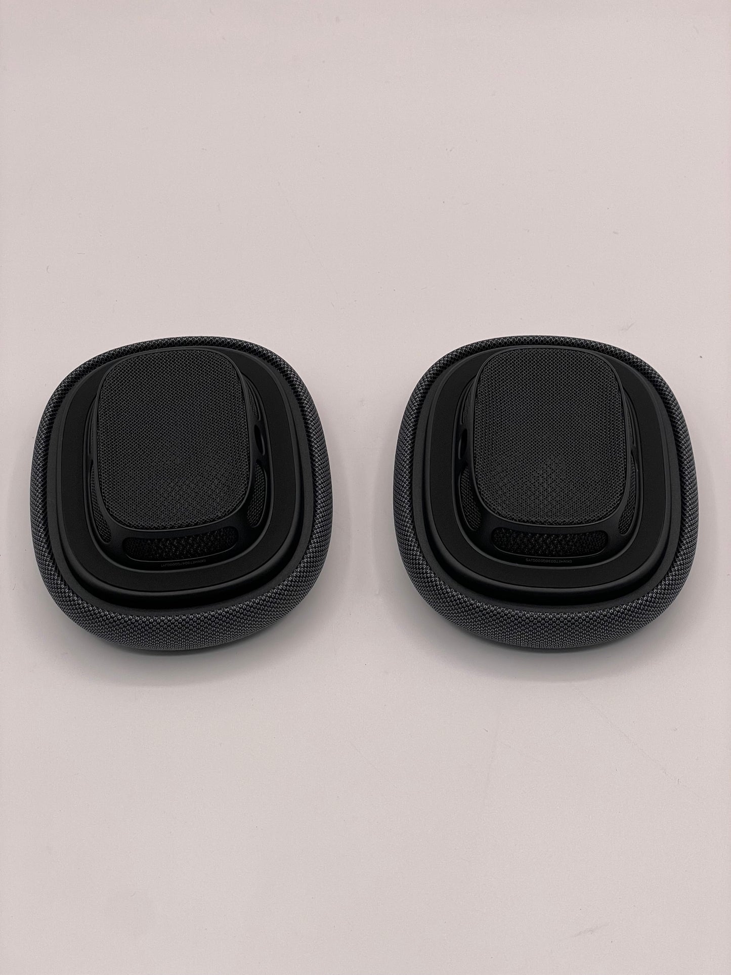 Apple AirPods Max 2024 A3184 USB-C with Smart Case - Near Mint Condition