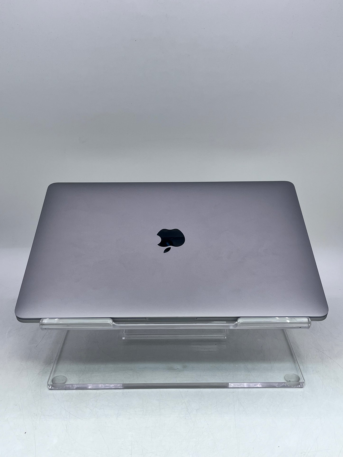 Apple MacBook Pro 13.3 " A1706 2017 - Intel i7, 16GB RAM, 512GB -  Silver