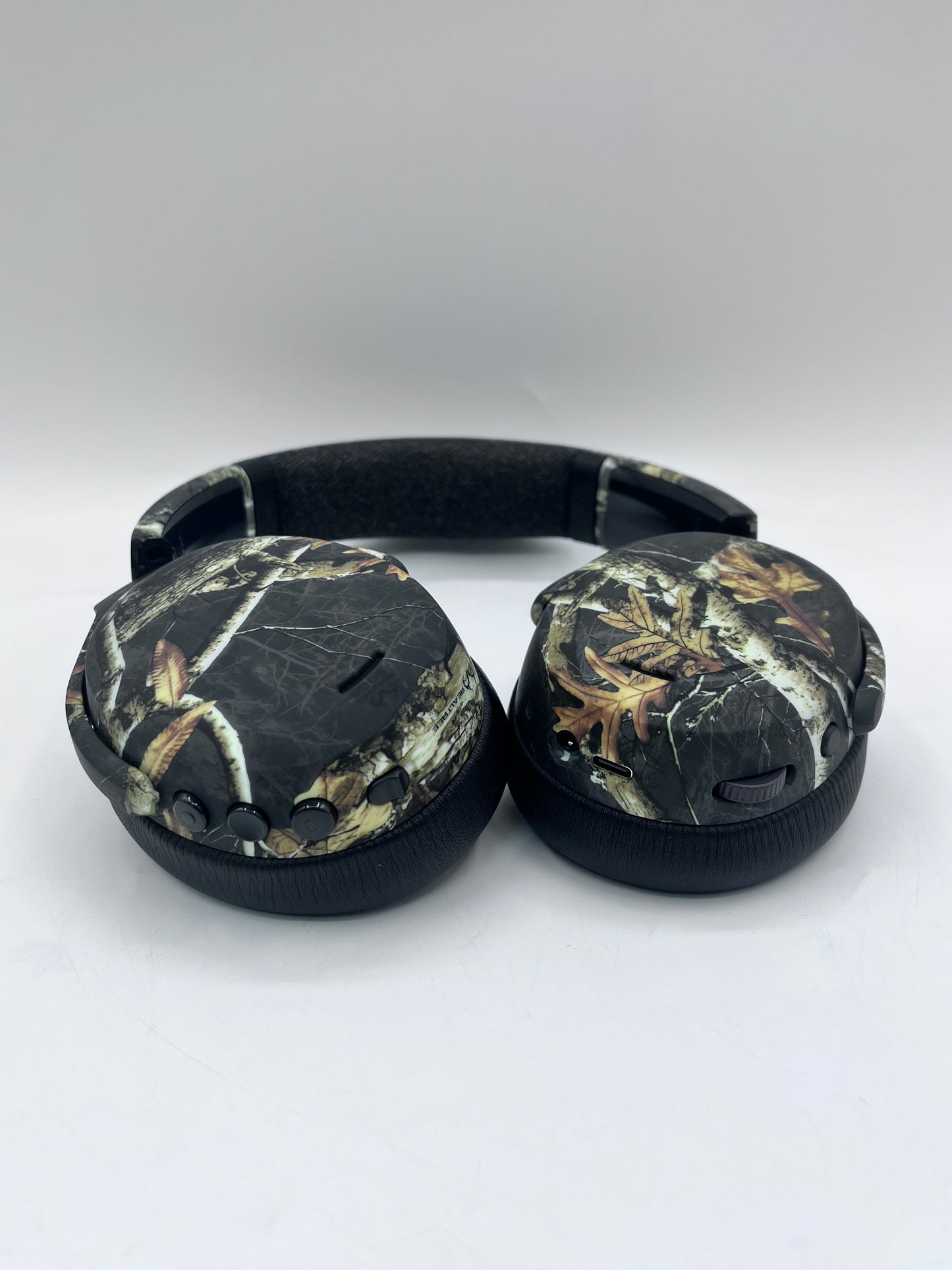 Skullcandy x Realtree Crusher Anc 2 Black Headphones with Carrying Bag and Cables