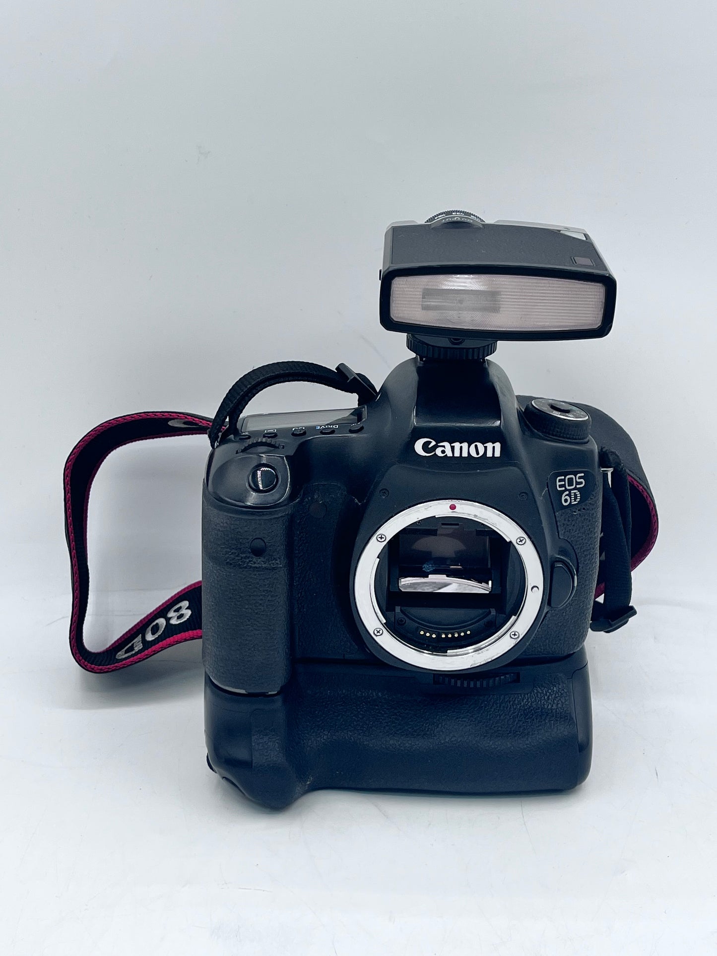 Canon EOS 6D Mark I 20.2 MP Camera W/ Battery Grip and Flash Tested Free Shipping