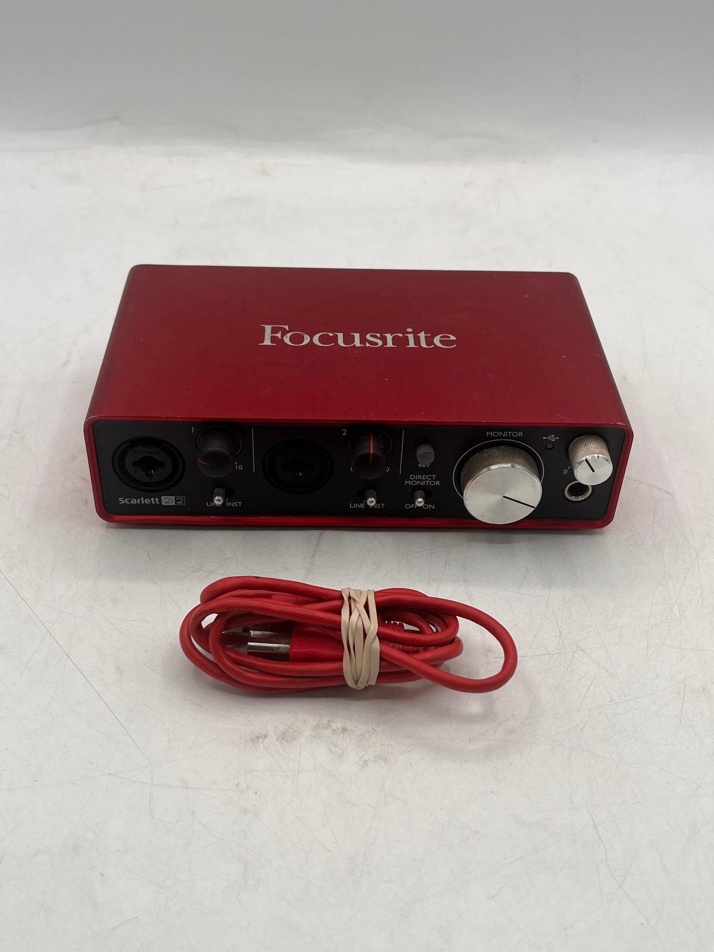 Focusrite Scarlett 2i2 2nd Gen 2-Channel USB Audio Interface - Red