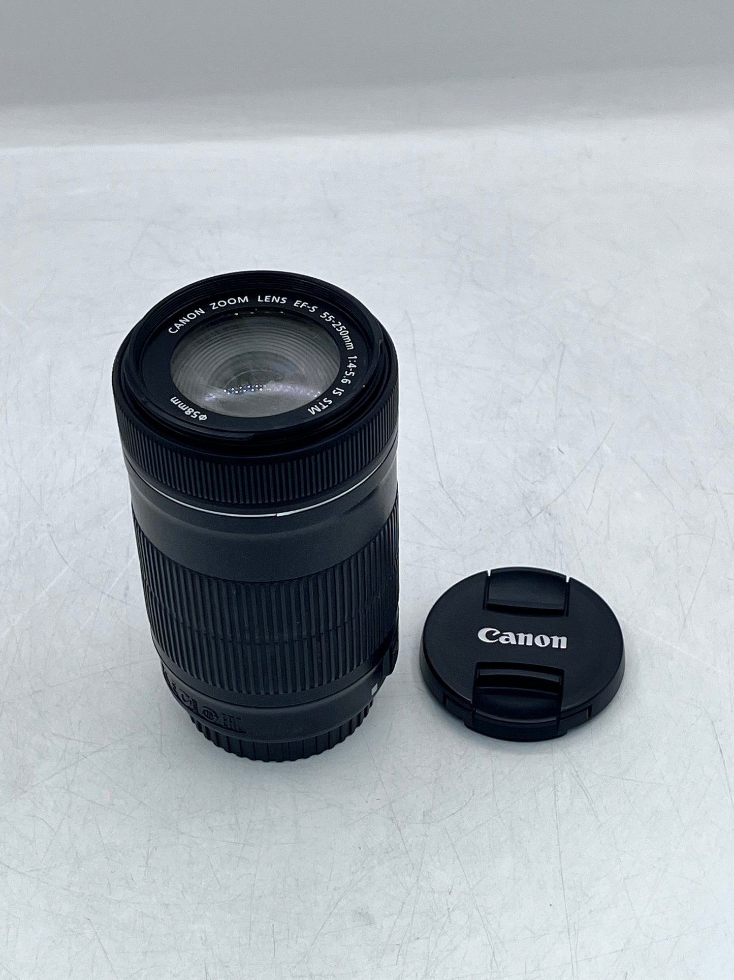 Canon EFS 55-250mm Zoom Lens with Image Stabilizer - Black