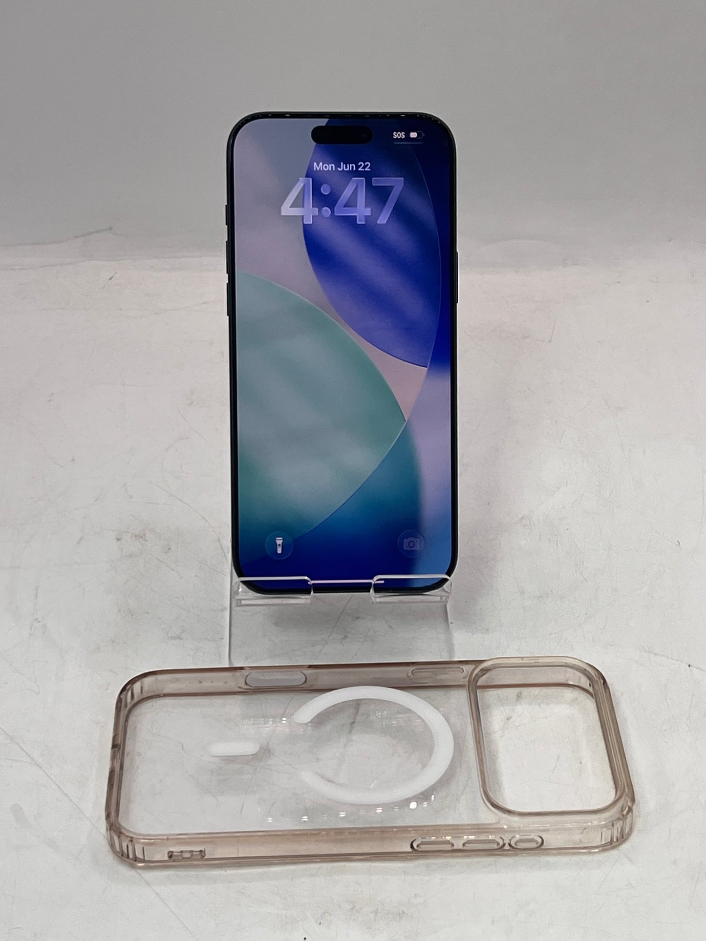 Unlocked Apple iPhone 17 Pro Max A3257 MFXJ4LL/A 256GB Blue - Cracked Screen