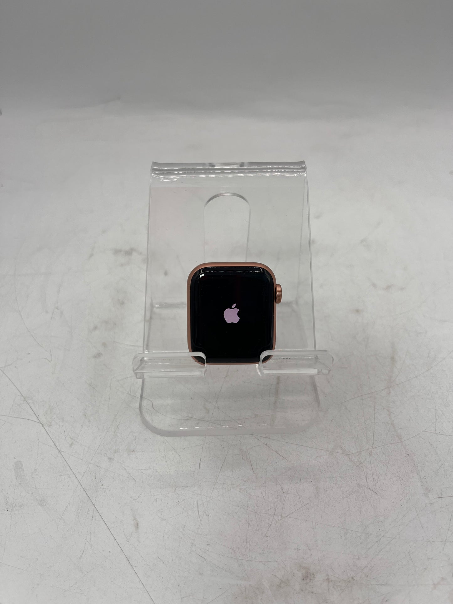 Apple Watch SE A2351 2020 40mm GPS Only Smart Watch - Black/Gold Aluminum