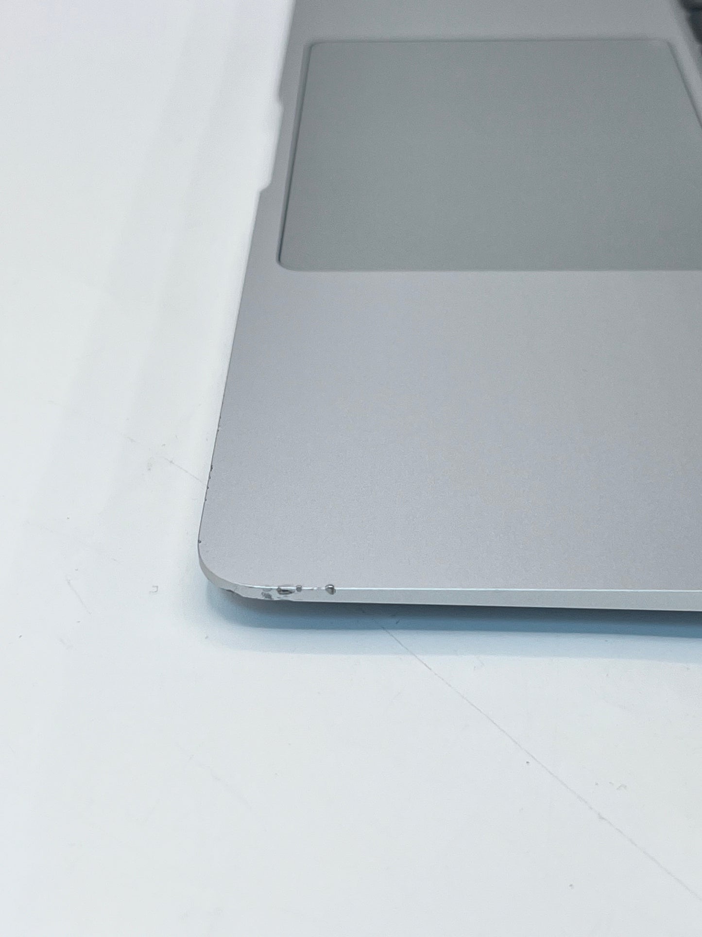 2020 Apple MacBook Air 13.3" 8C M1 7C GPU 8GB 256GB A2337 REMOTELY MANAGED