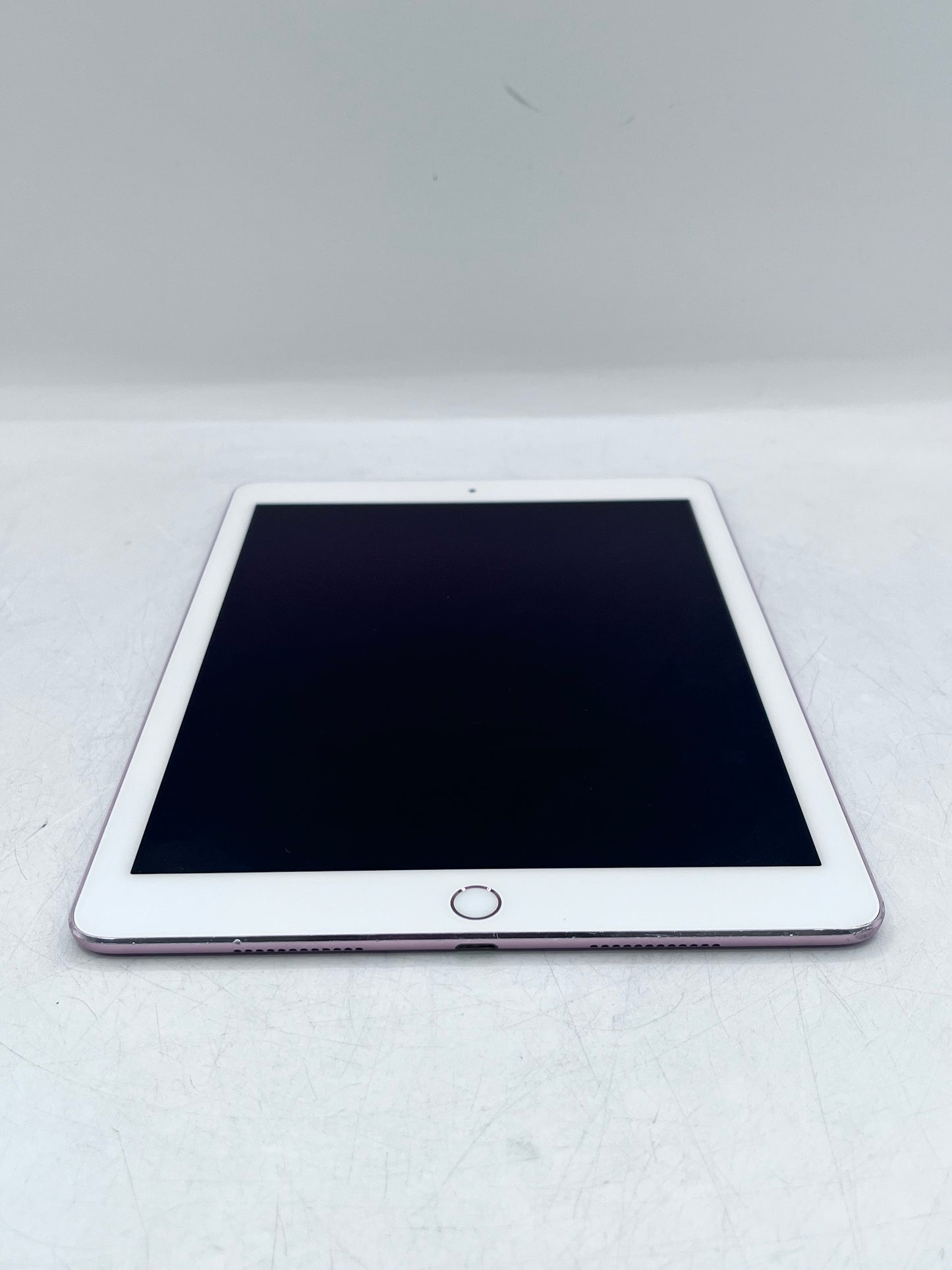Apple iPad Pro (9.7-inch) A1674  MLYR2LL/A 32GB Wi-Fi + 4G - Pink