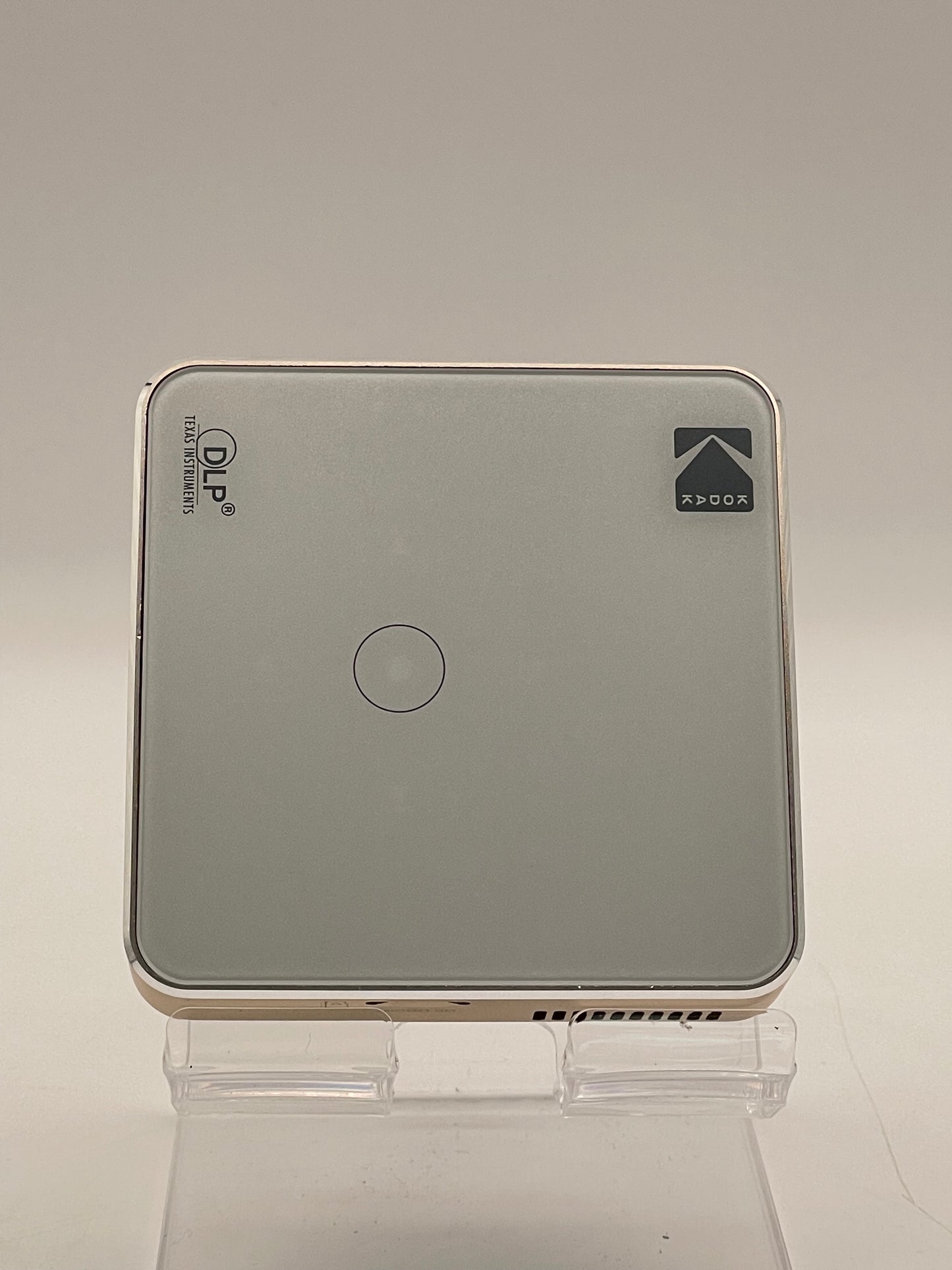 Kodak Luma 75 Portable Pocket Projector
