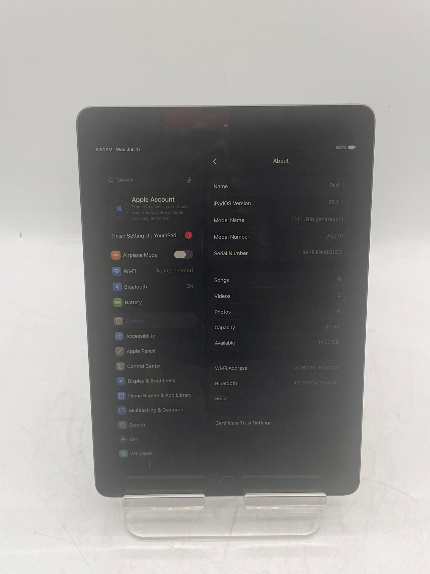 Apple iPad 8th Gen A2270 MYL92LL/A 32GB Wi-Fi Only Black Tablet
