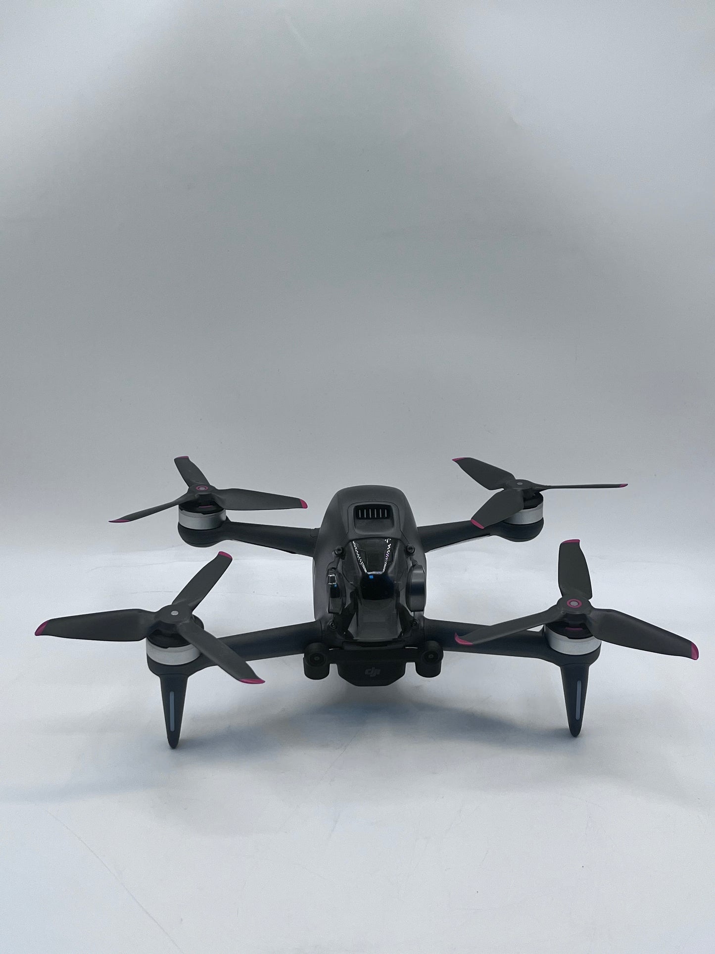 DJI FPV Quadcopter Drone Kit with Controller and Goggles, Electric, Black/Gray