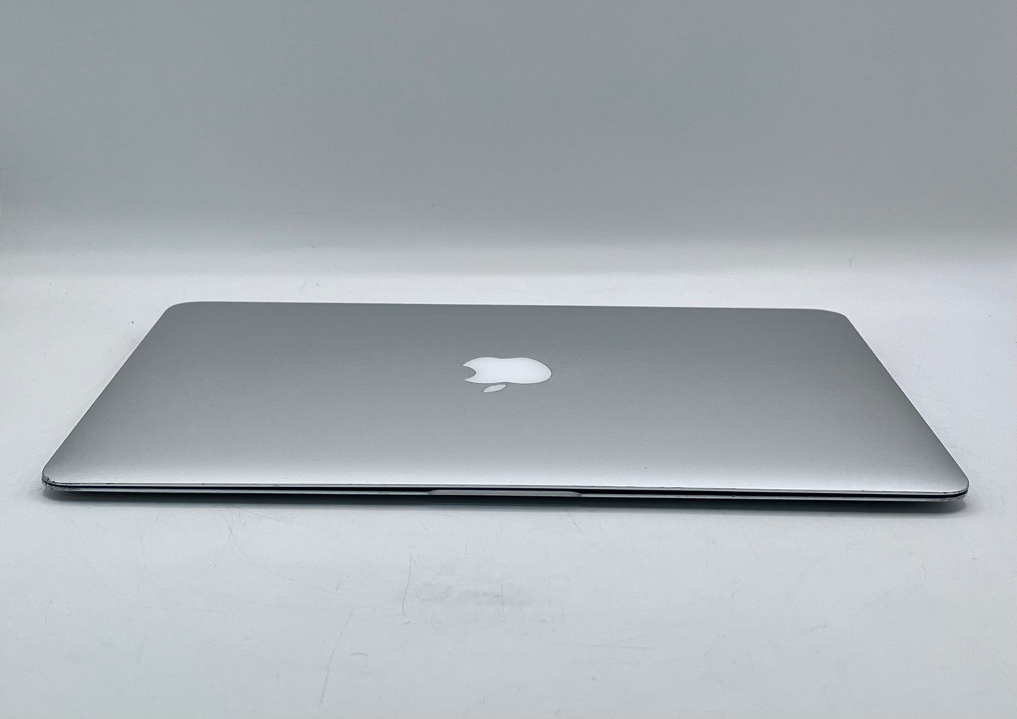 2014 Apple MacBook Air 13.3" i5 1.3GHz 4GB RAM 128GB SSD Silver A1466