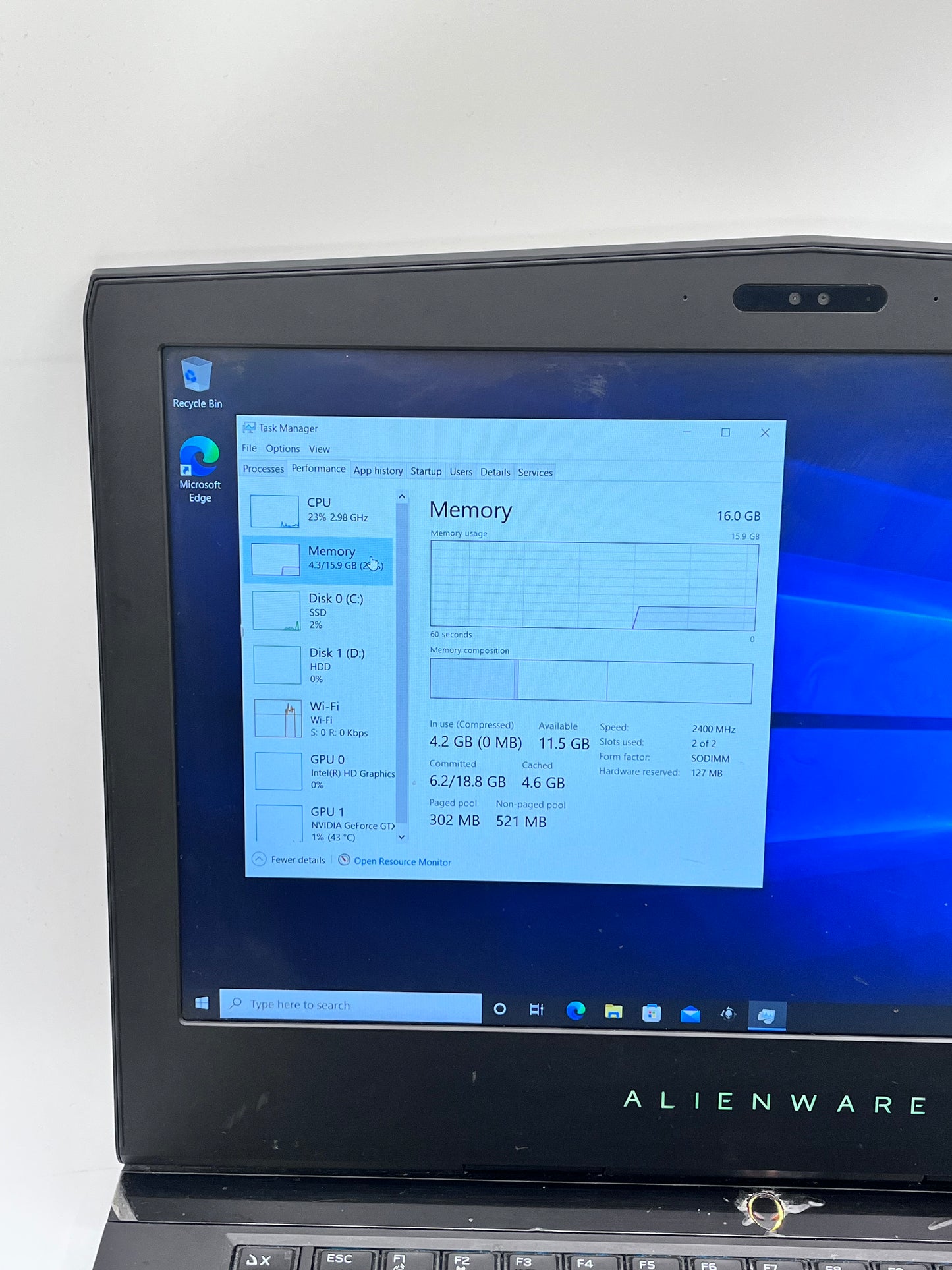 Alienware 15 R3 P69F 15.6" Core i7-7700HQ 2.80GHz 16GB 128GB  1TB HDD RTX 1070 READ