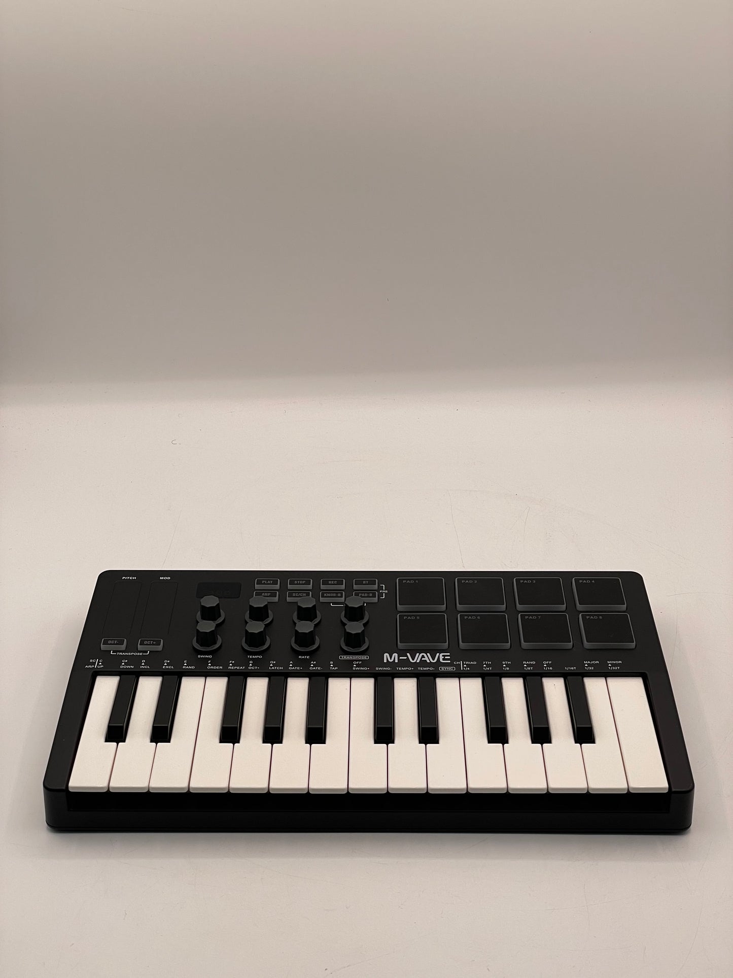 M-VAVE SMK-25 MIDI 25-Key USB MIDI Keyboard Controller w/ 8 Backlit Drum Pads