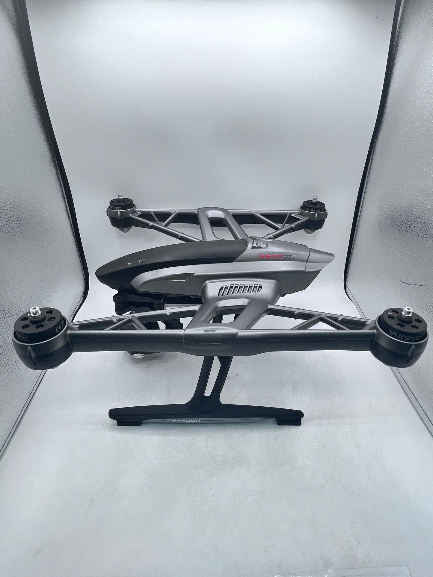 Yuneec Q500 4K Typhoon Quadcopter w/ CGO3 Camera, SteadyGrip