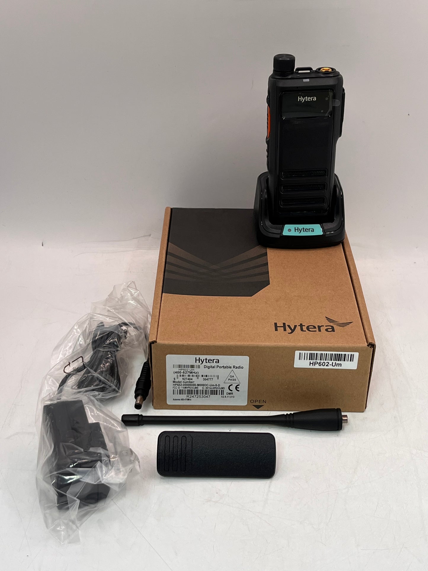 HP602 Two-Way Radio, 4W, 1024C, Analog/DMR, IP67, MD, UHF(400-527MHz) - H08