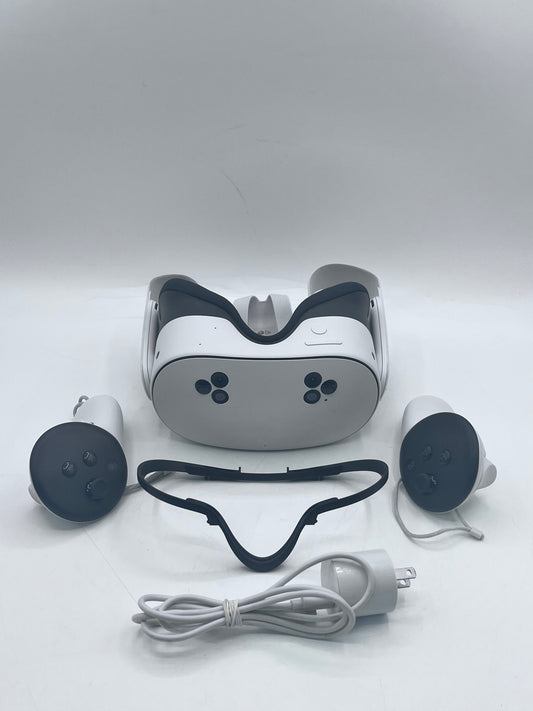 Oculus Quest 3S Video Game System 128GB White