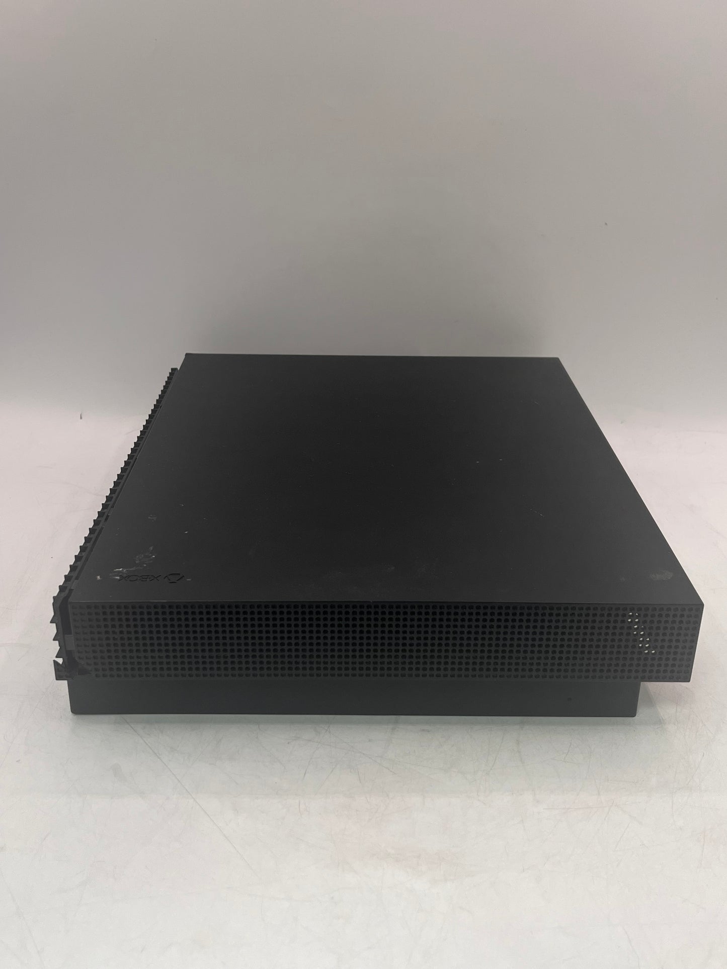 Microsoft Xbox One X (1681) 2016 Video Game Console Black 1TB  Broken READ