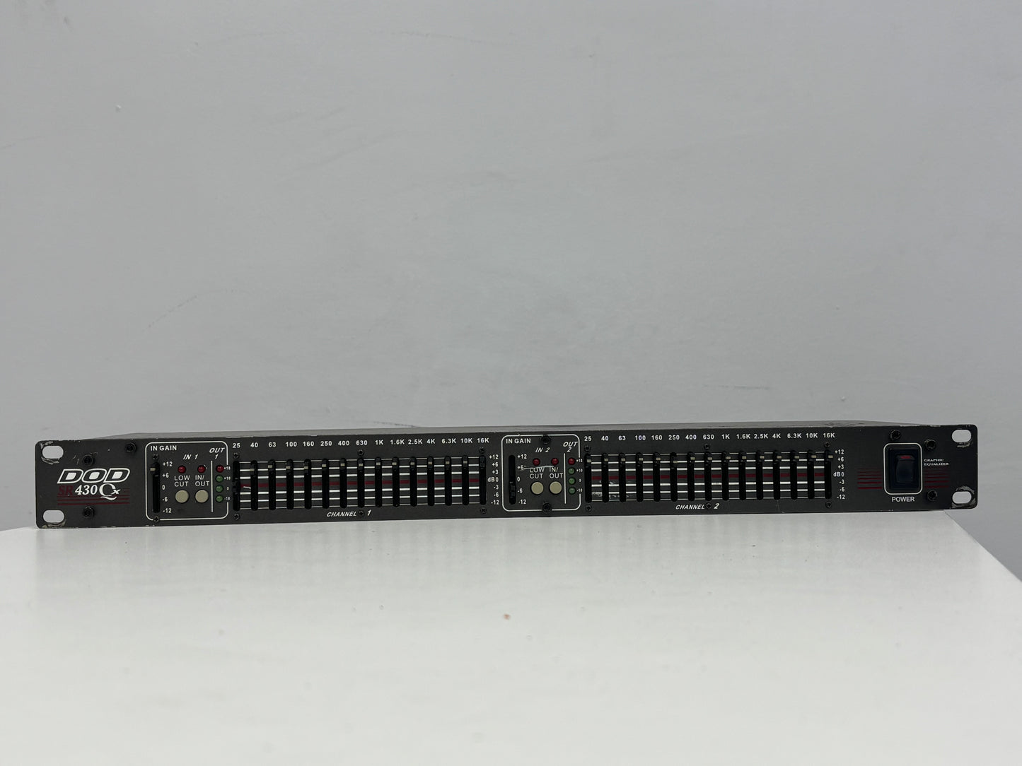DOD SR430QX Dual Channel 15-Band Rackmount Graphic Audio Equalizer Black Used
