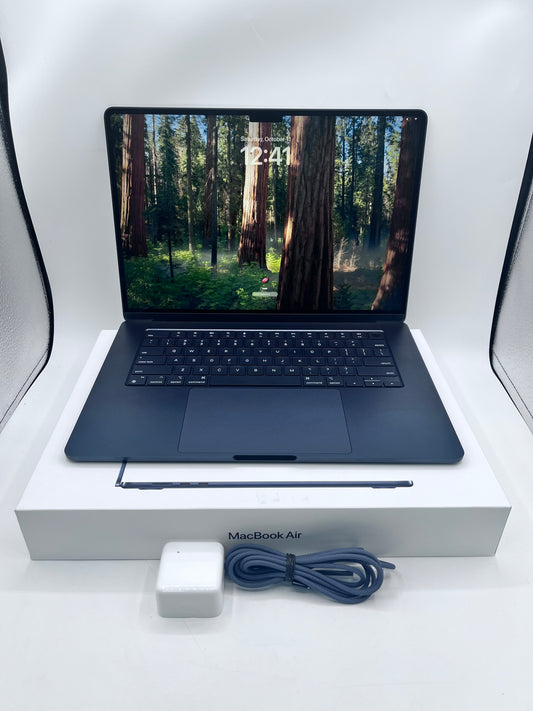 Apple MacBook Air 15" M3 chip 8GB 256GB Midnight MRYU3LL/A 2024 9 Cycle Count!