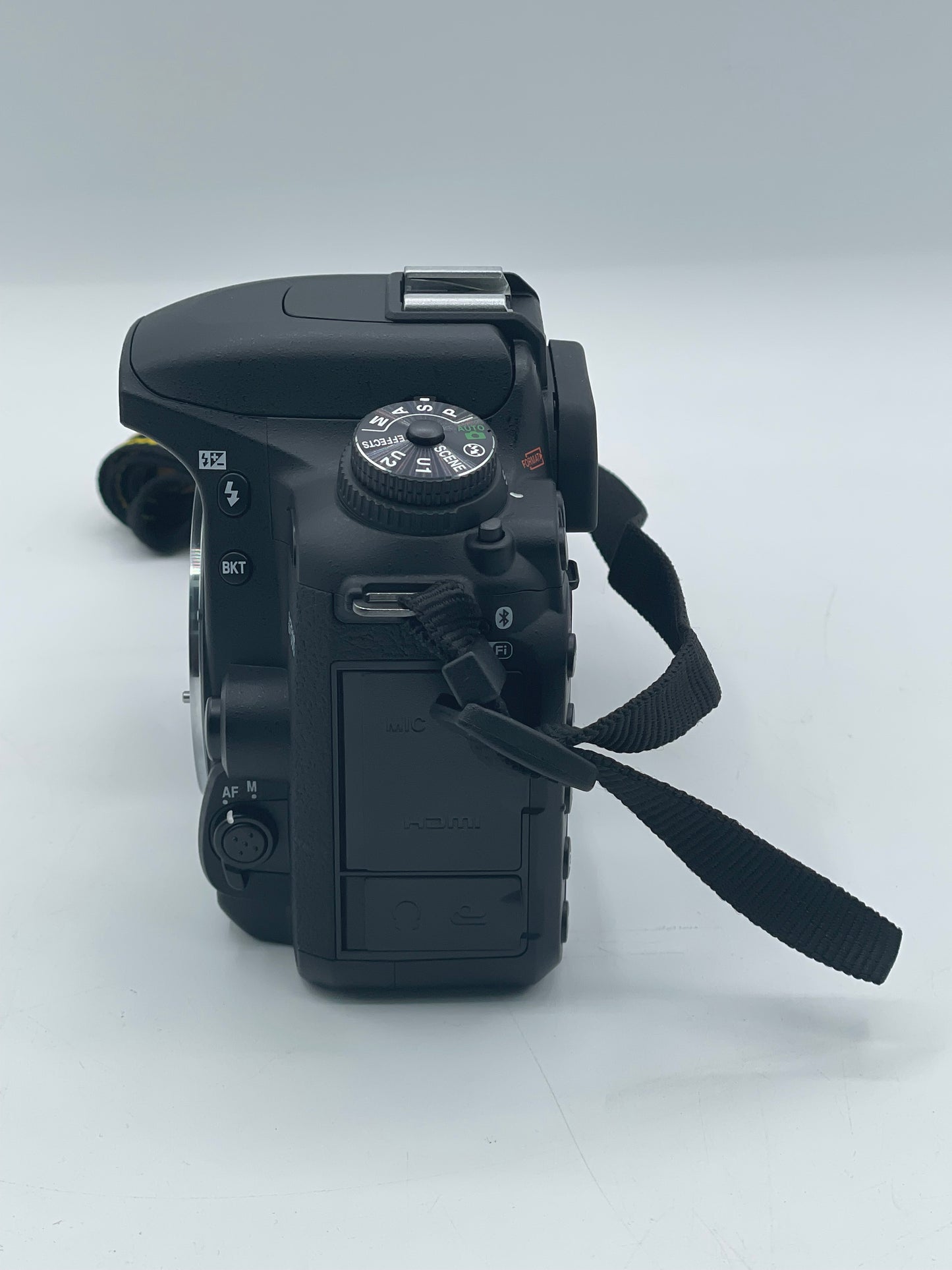 Nikon D7500 20.9MP Digital SLR Camera - Black with Carrying Case