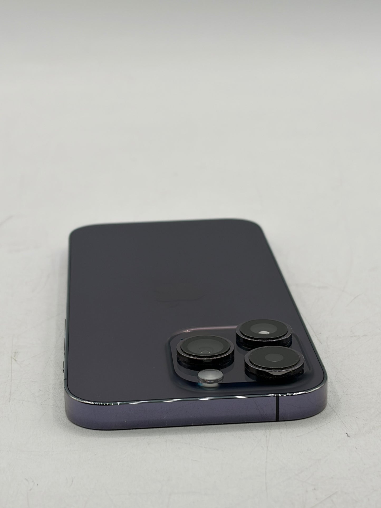 Unlocked Apple iPhone 14 Pro 256GB A2650 MQ1D3LL/A Purple 90% Battery Health