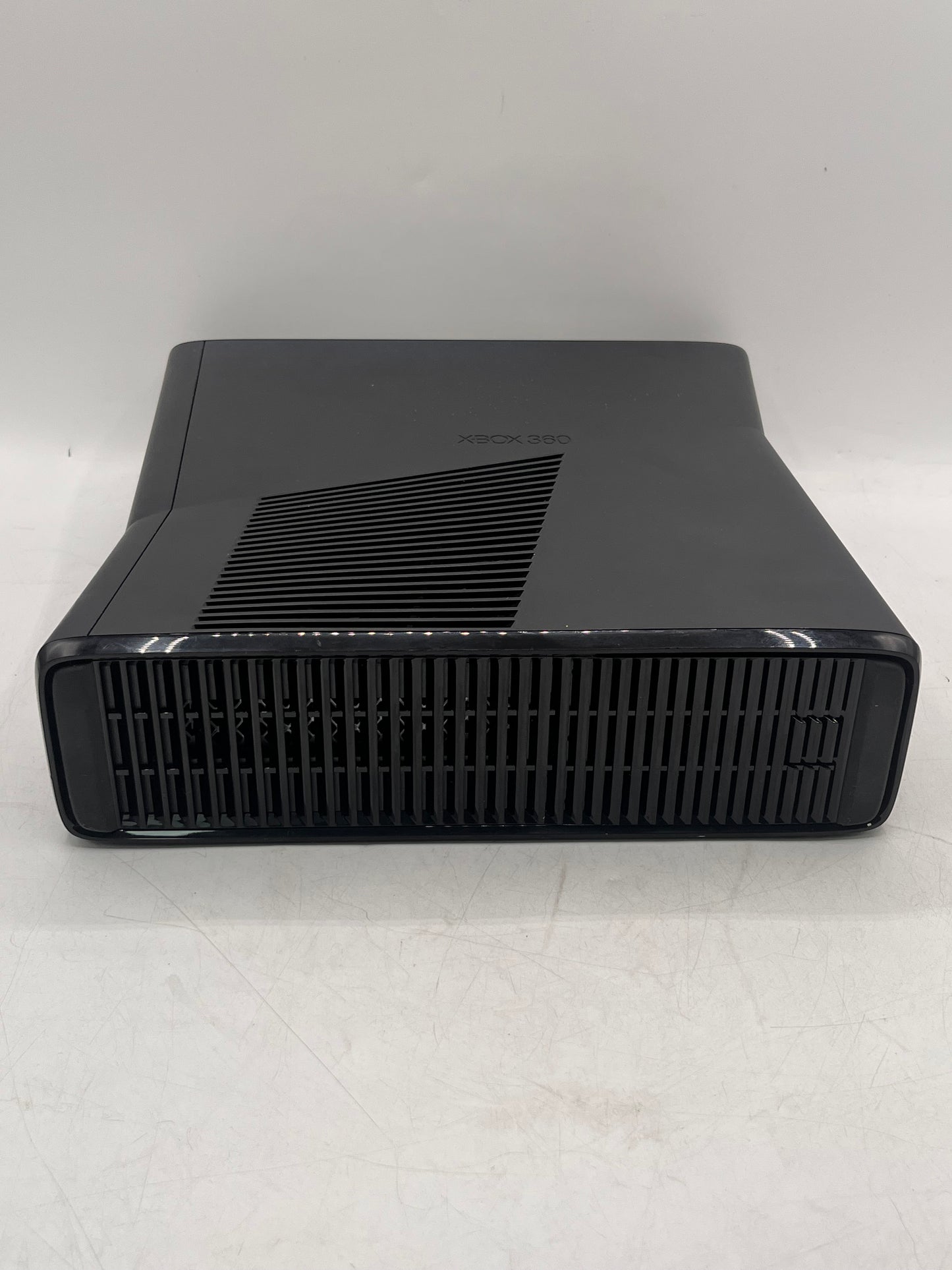 Microsoft Xbox 360 S (1439) 2010 250GB Video Game Console Black