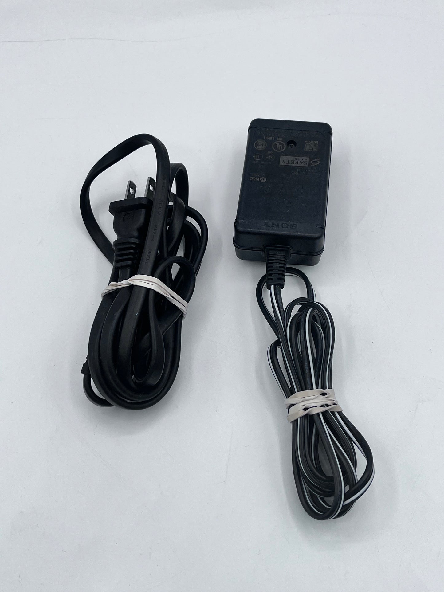 Sony DCR-SR68 Camcorder Silver