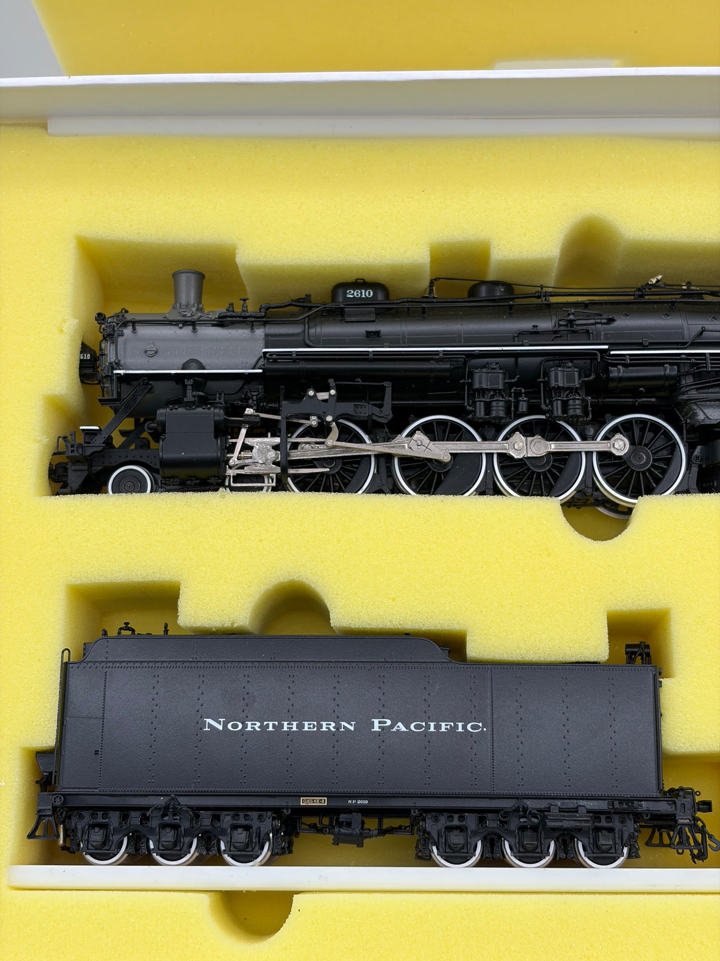 W&R Enterprises Northern Pacific Class A 4-8-4 Version 2 Oil Locomotive & Tender