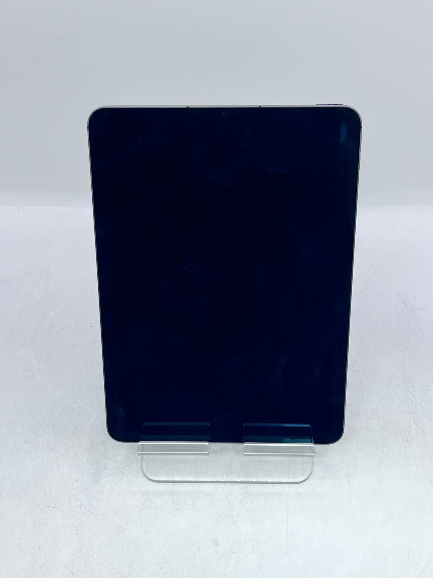 Apple iPad Air Unlocked (5th Generation) 64GB Space Gray Wi-Fi + Cellular A2589