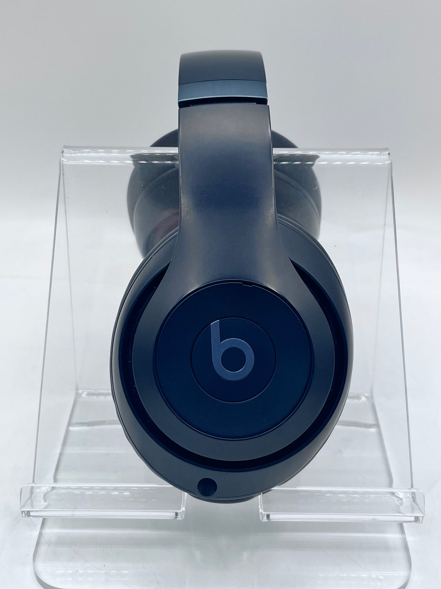 Beats Studio Pro Headphones with Carrying Case - Blue
