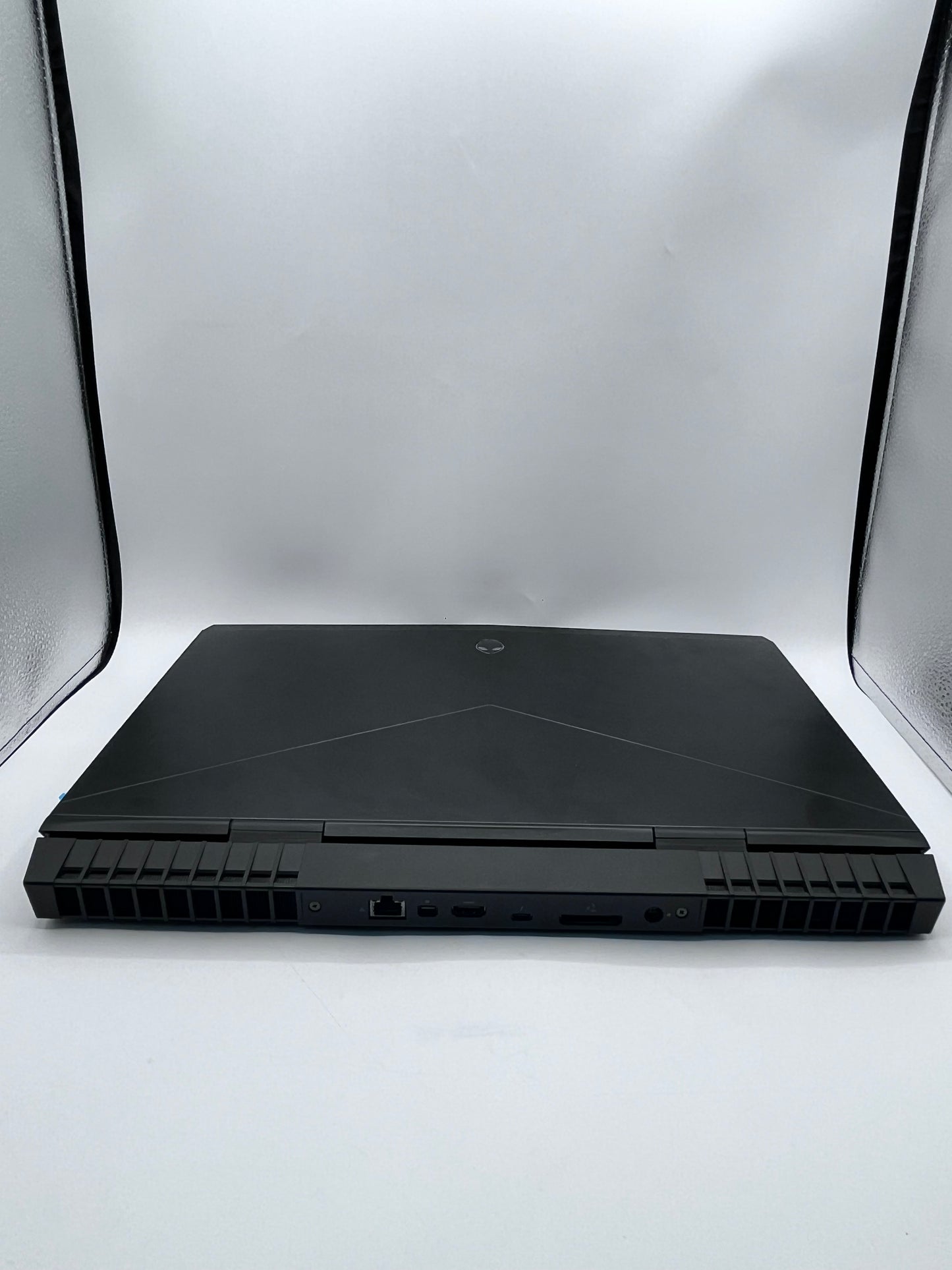 Alienware 17 R5 17" Laptop i7-8750H @ 2.2GHz 16GB 1TB 256GB SSD GTX 1070