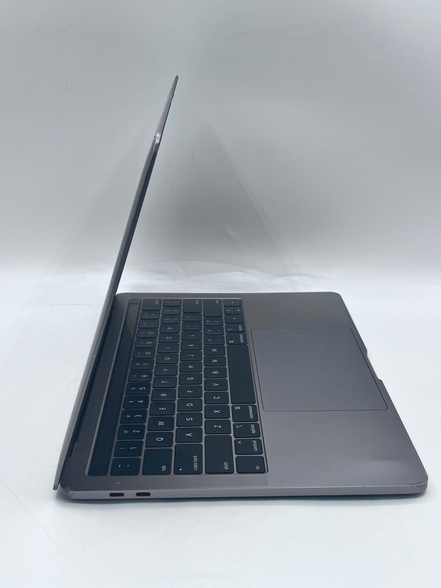 Apple MacBook Pro 13" A1989 2018 Core i5 8GB 256GB - Silver
