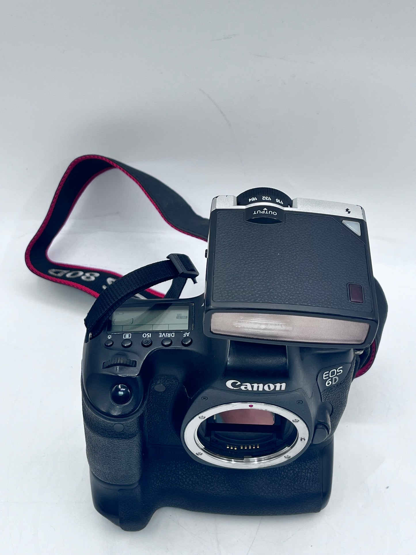 Canon EOS 6D Mark I 20.2 MP Camera W/ Battery Grip and Flash Tested Free Shipping