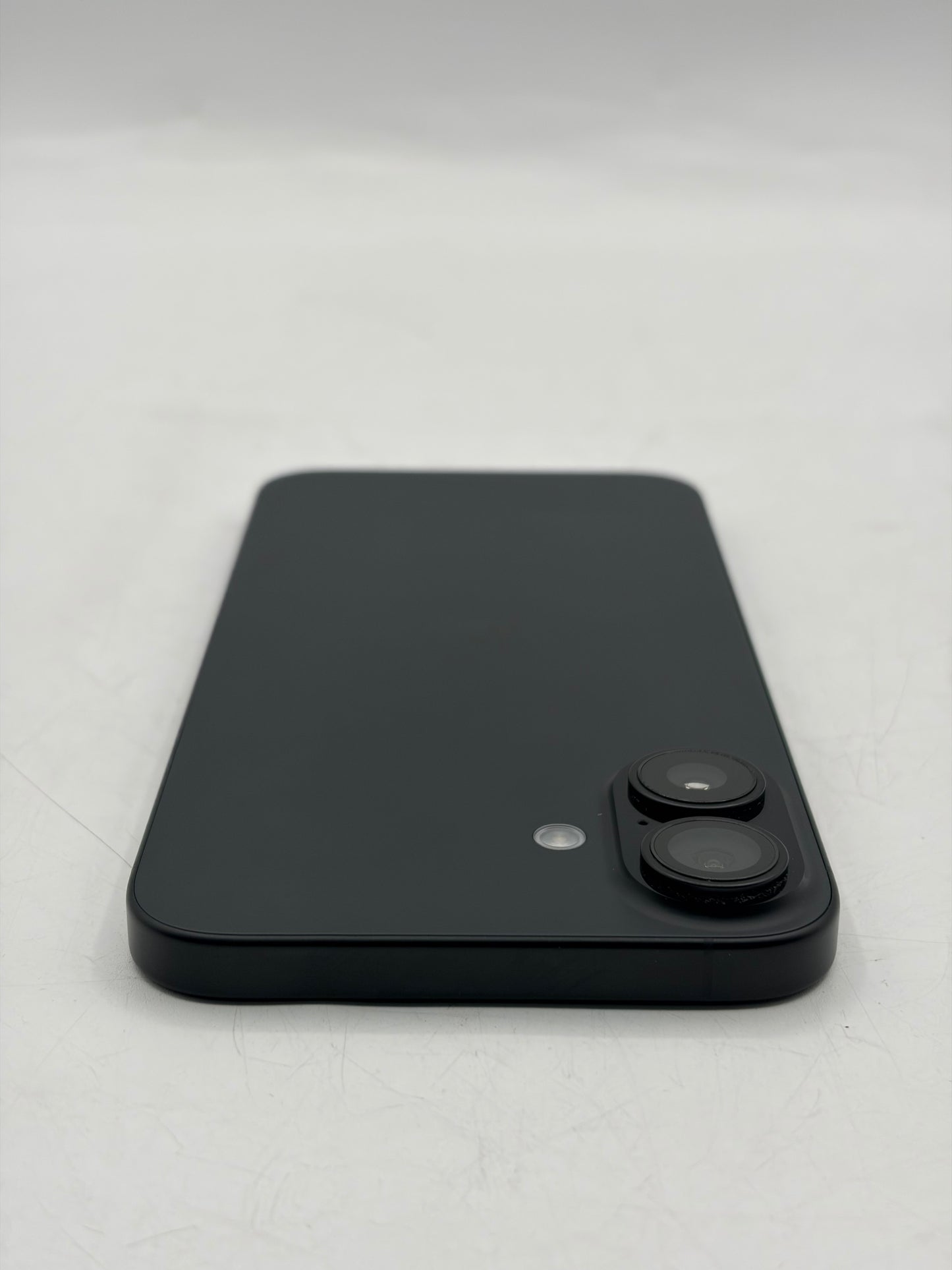 Spectrum Apple iPhone 16 Plus 128GB A3082 MXUT3LL/A Black 100% Battery Health